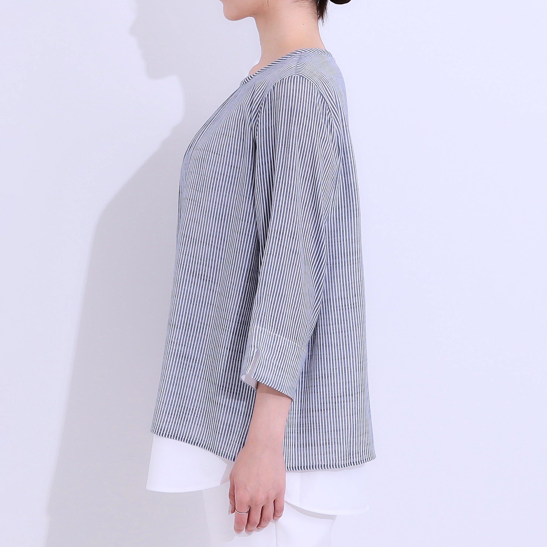 SHOO･LA･RUE「【洗える/S-LL】一枚でサマ見え お袖折り返し 裾レイヤードトップス」|Tシャツ・カットソー|