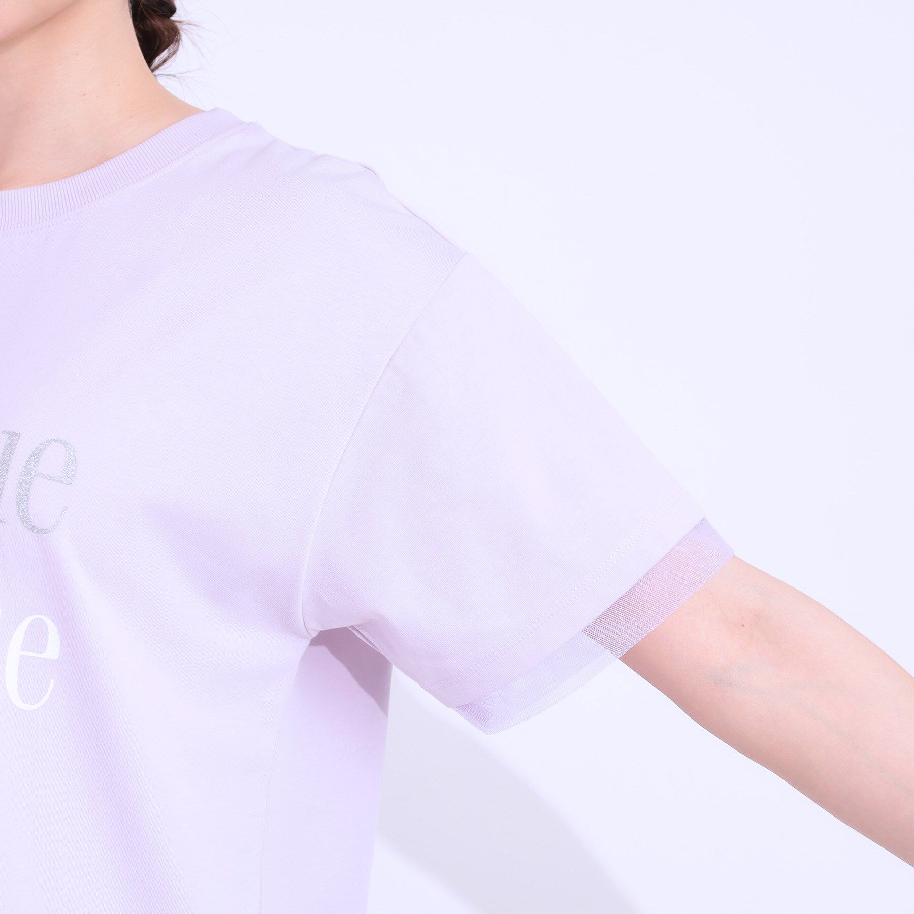 SHOO･LA･RUE「【ひんやり/UVカット】選べる3柄 お袖チュールで差をつける ロゴプリントTシャツ」|Tシャツ・カットソー|