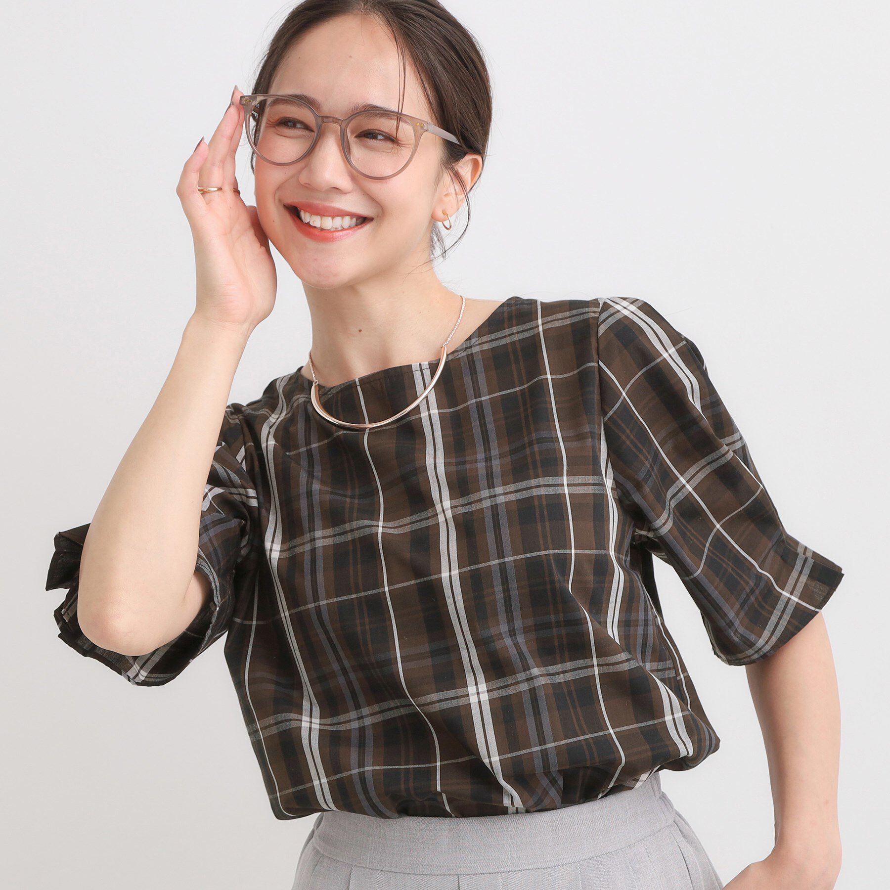 SHOO･LA･RUE「【S-LL/5分袖】お袖タックできれいに魅せる 大人のチェックブラウス」|シャツ・ブラウス|ブラック(219)