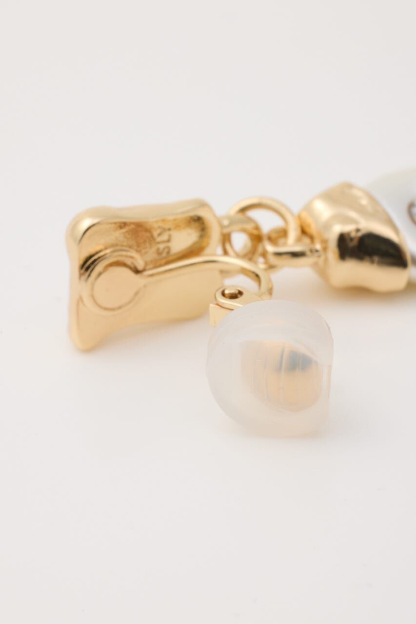 SLY「JEWELED F／PEARL イヤリング」|ピアス|