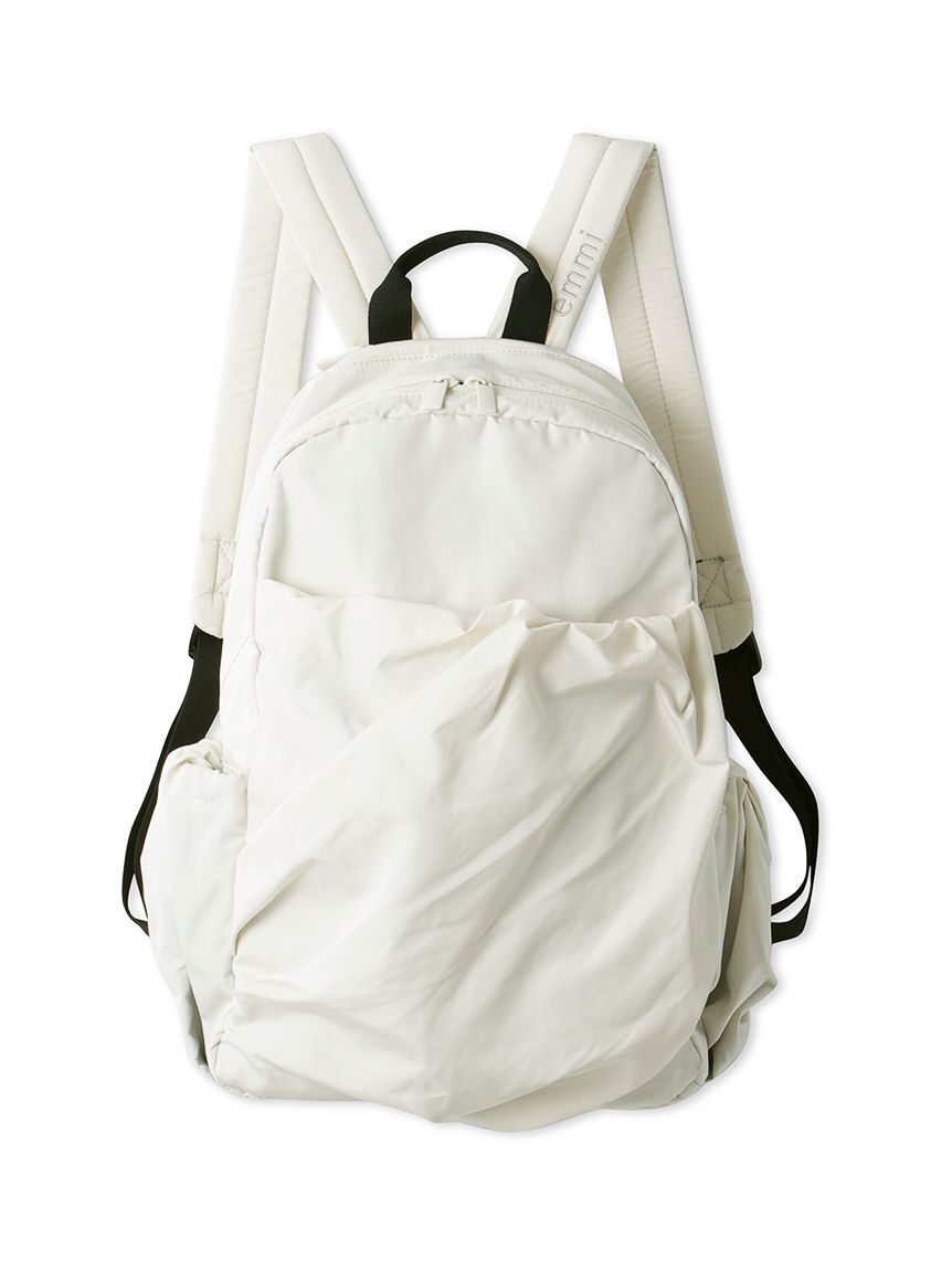 emmi atelier「【ONLINE限定カラー】eco 撥水ギャザーボディーバックパック」|リュック|