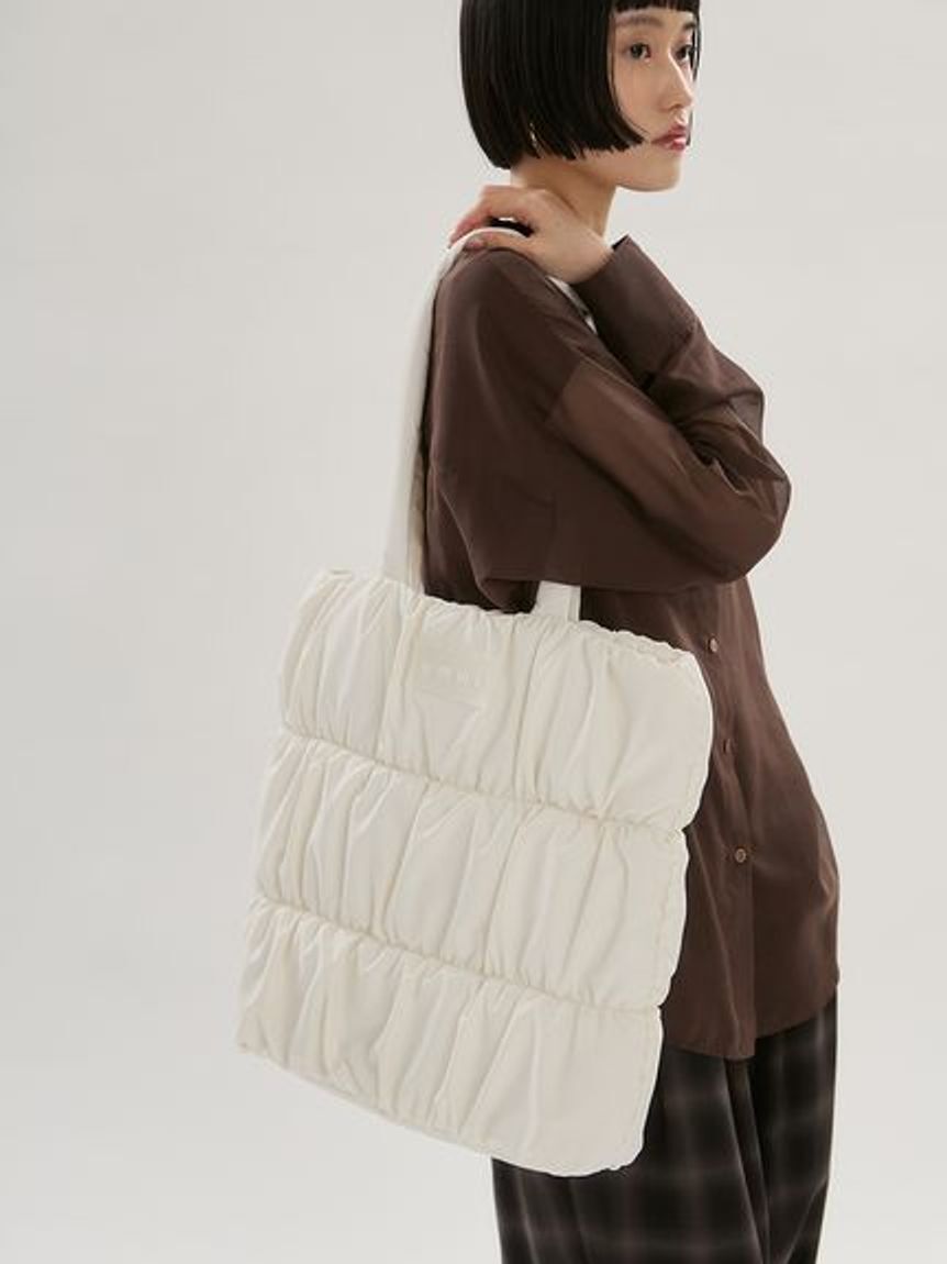 emmi atelier「【ONLINE限定】eco emmiロゴパデットトートバッグ」|トートバッグ|