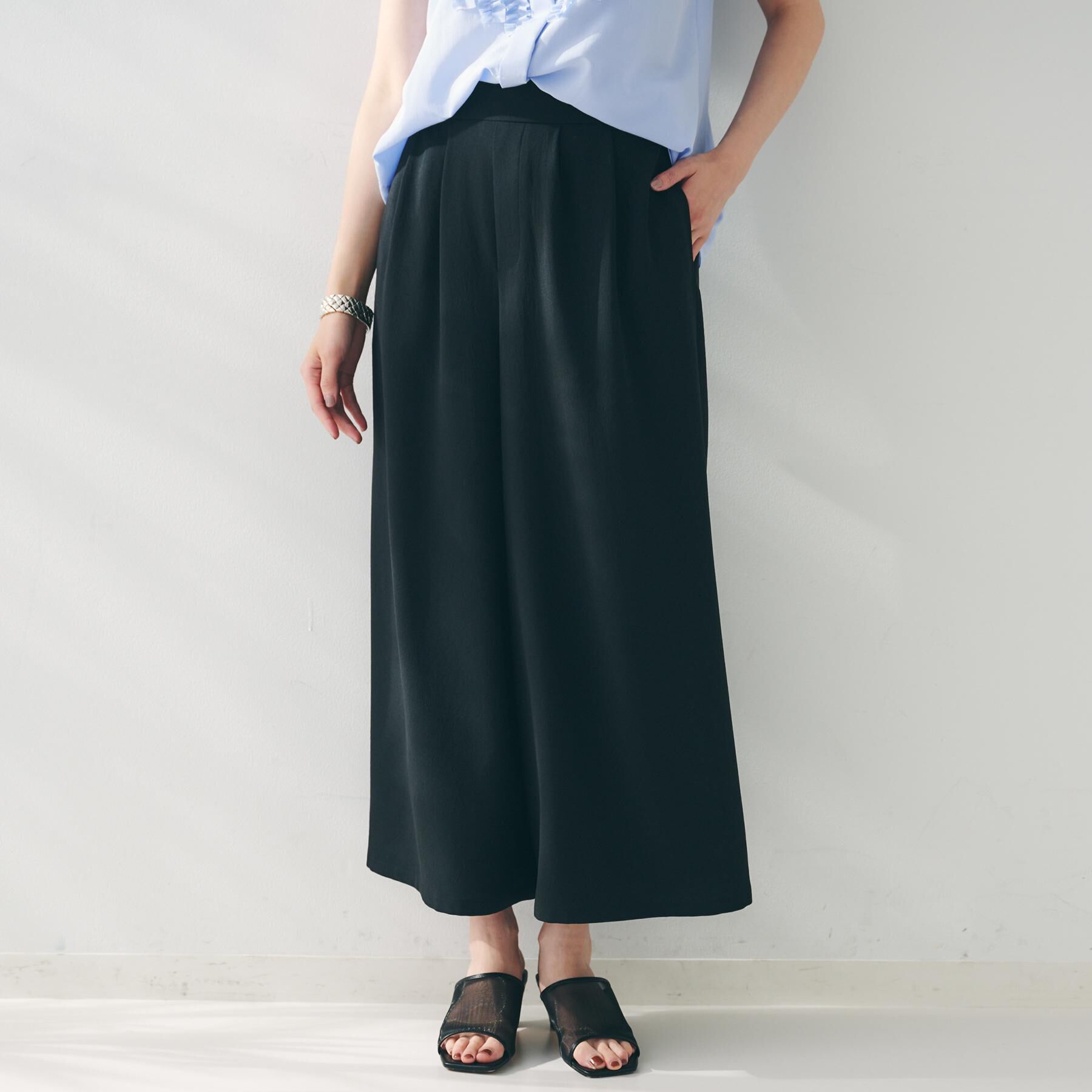 UNTITLED「【セットアップ可/接触冷感/イージーケア】リラクミスト タックワイドパンツ」|その他|ブラック(019)