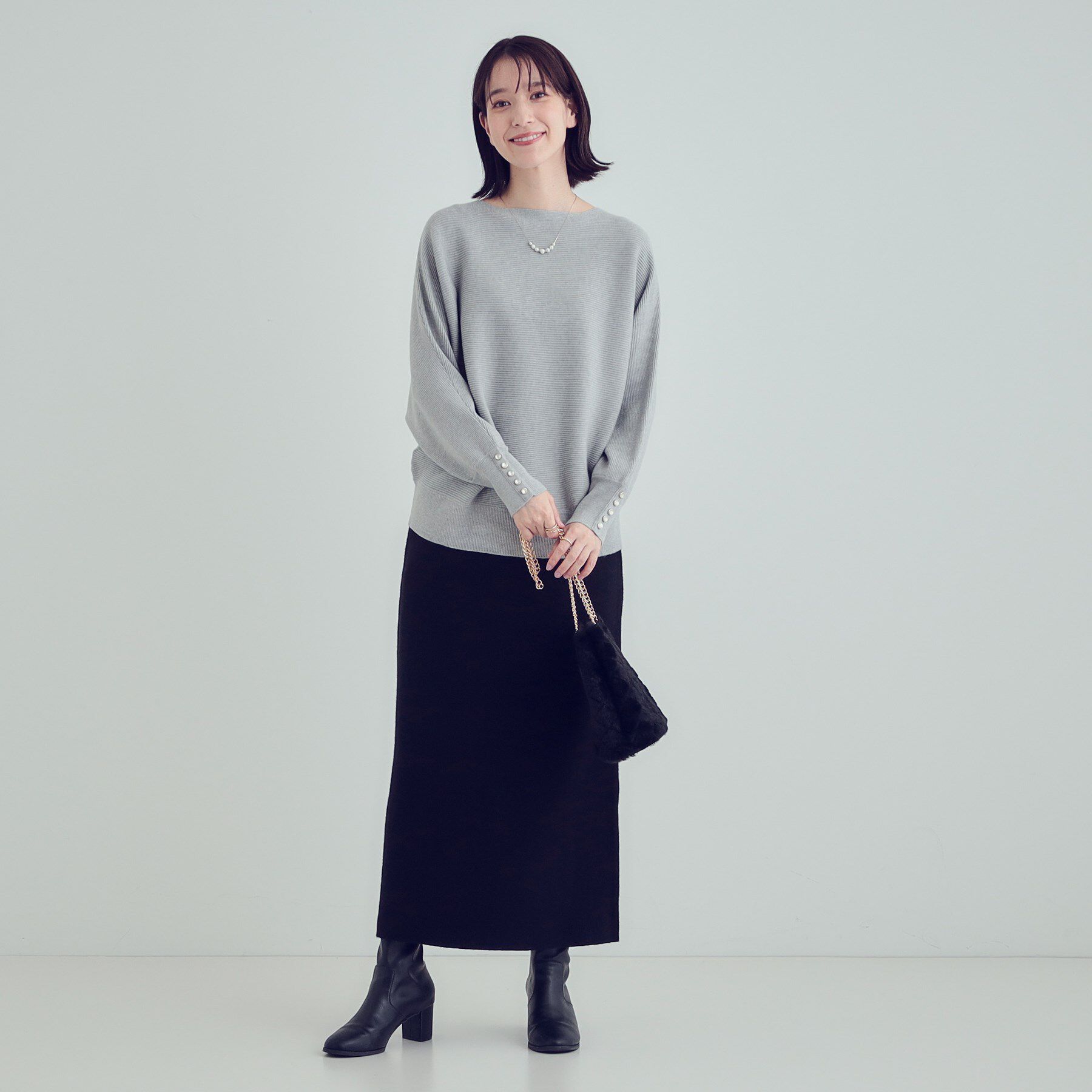 SHOO･LA･RUE「【洗える】大人の上品コーデに お袖ビジュー釦付きリブドルマンニット」|ニット・セーター|