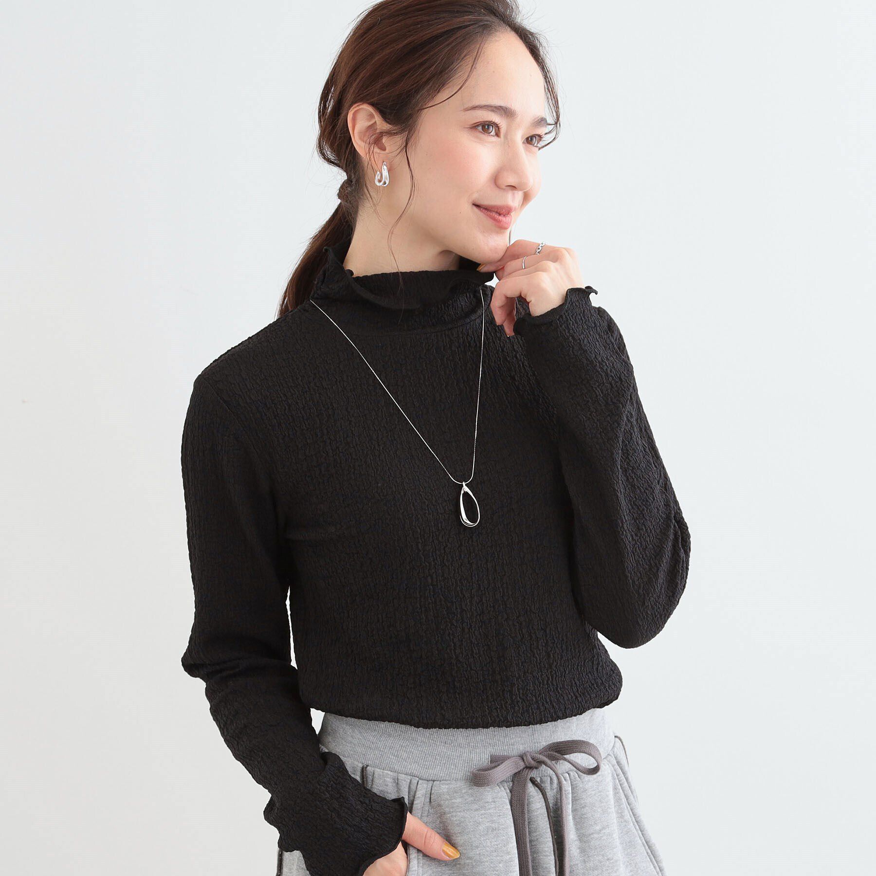 SHOO･LA･RUE「【洗える/S-LL】レイヤードスタイルに ふくれシャーリングネックインナー」|Tシャツ・カットソー|ブラック(019)