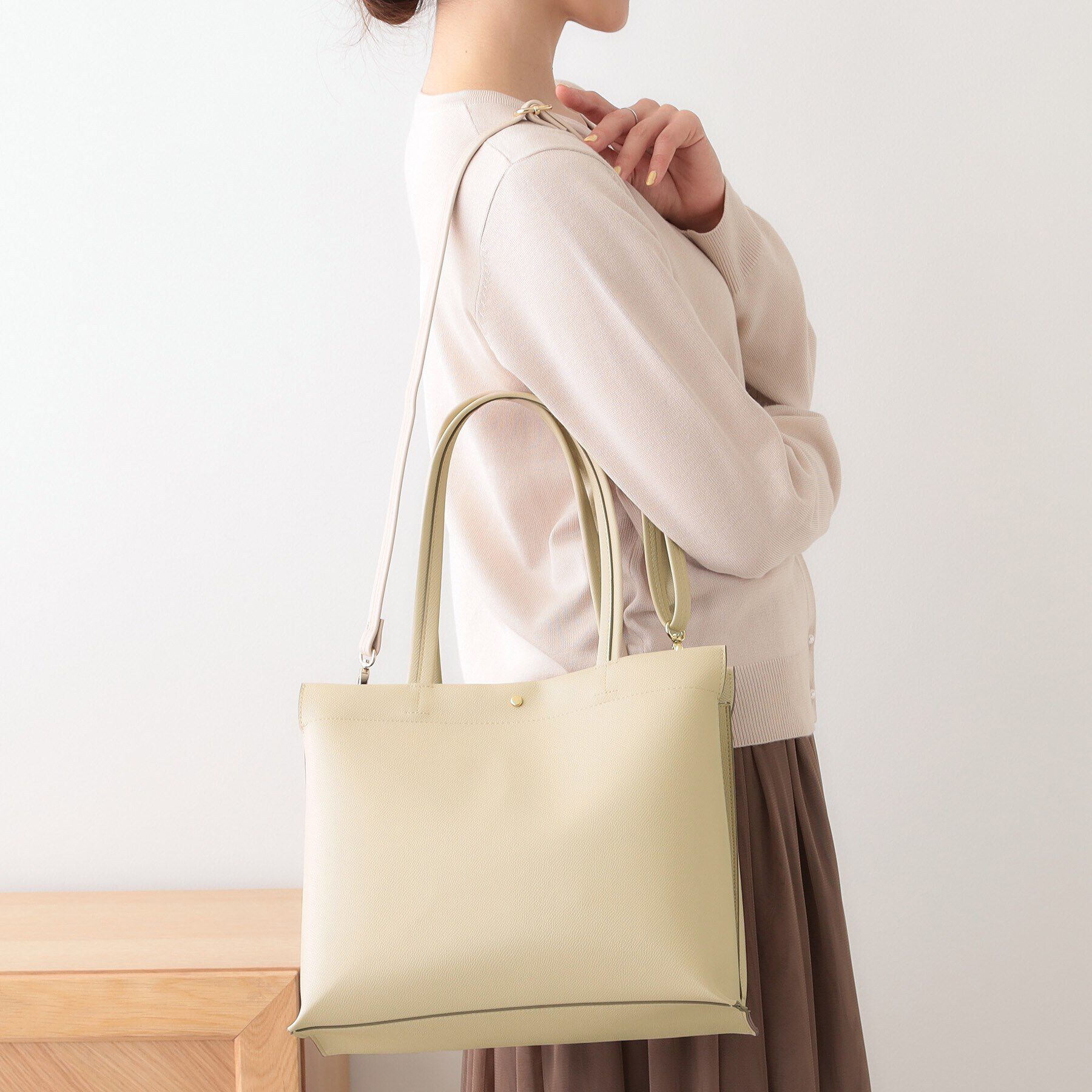 SHOO･LA･RUE「【軽量】スクエアトートバッグ」|トートバッグ|