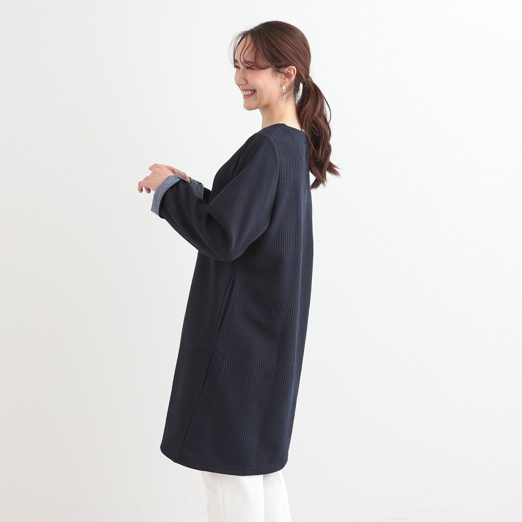 SHOO･LA･RUE「身体のラインをきれいにカバー　お袖折り返しAラインチュニックワンピース」|チュニック|