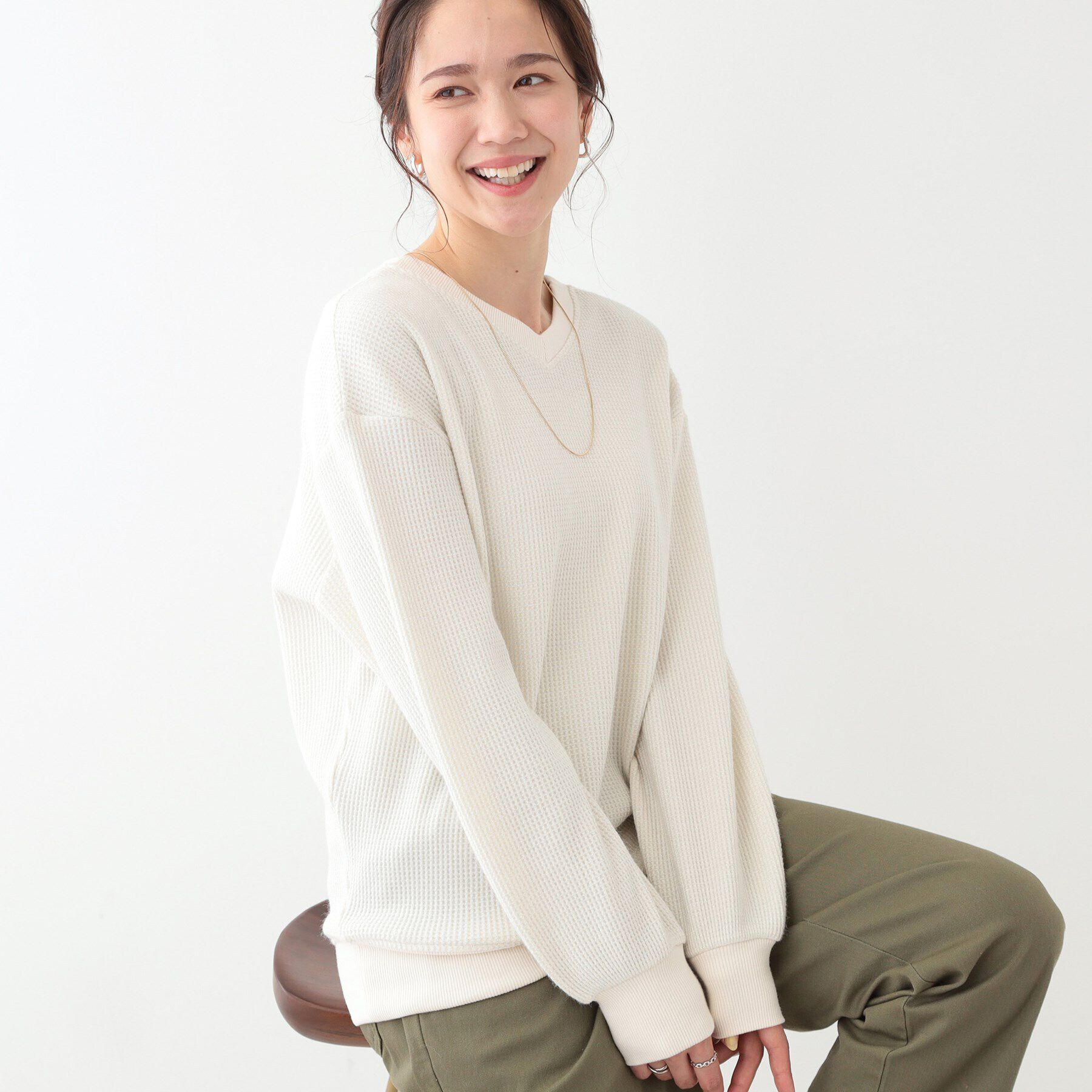 SHOO･LA･RUE「【洗える/S-LL/前後2WAY】きらっと光るラメが目を惹く ワッフルトップス」|Tシャツ・カットソー|オフホワイト(003