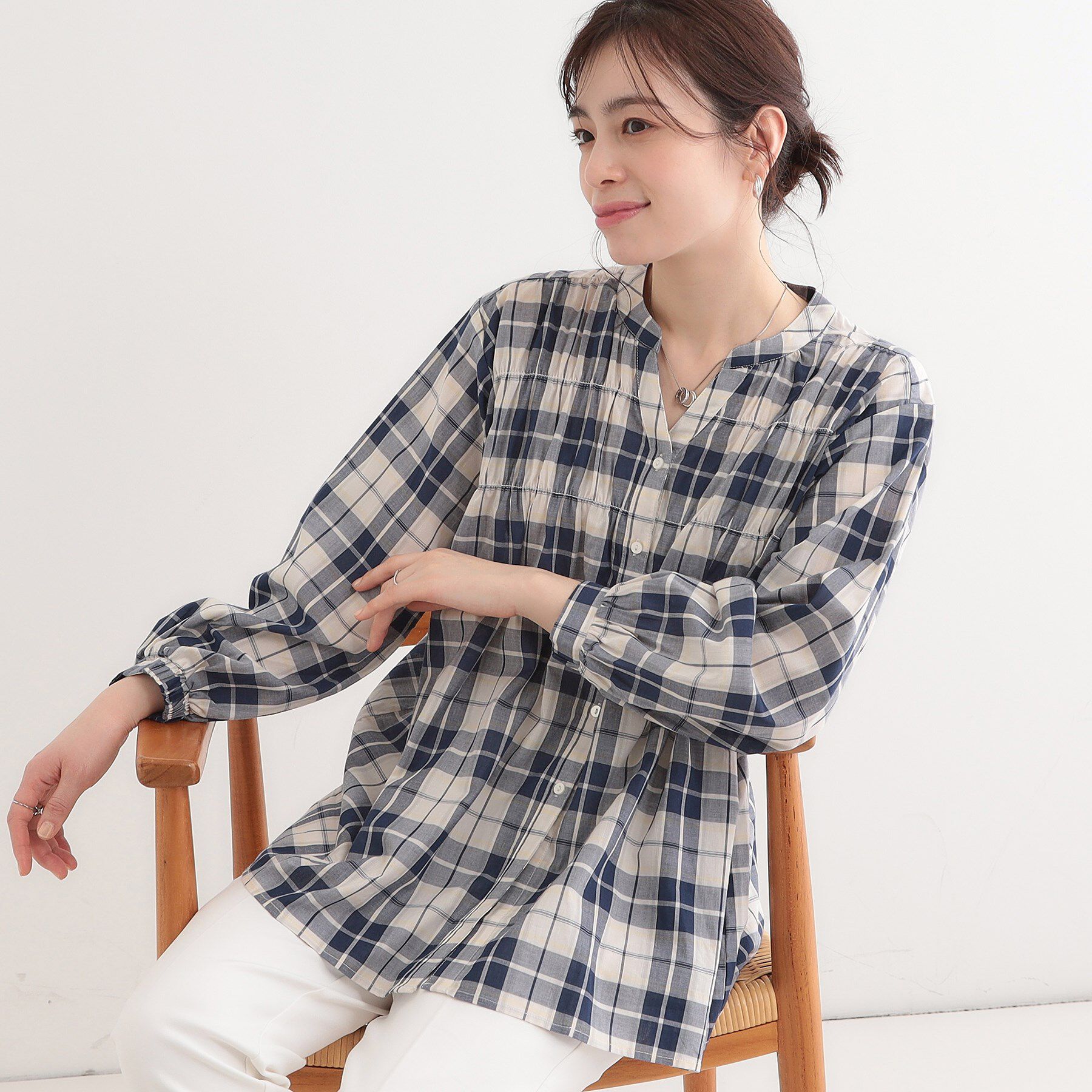 SHOO･LA･RUE「【S-LL】チェック柄シャーリングシャツ」|シャツ・ブラウス|ネイビー(394)