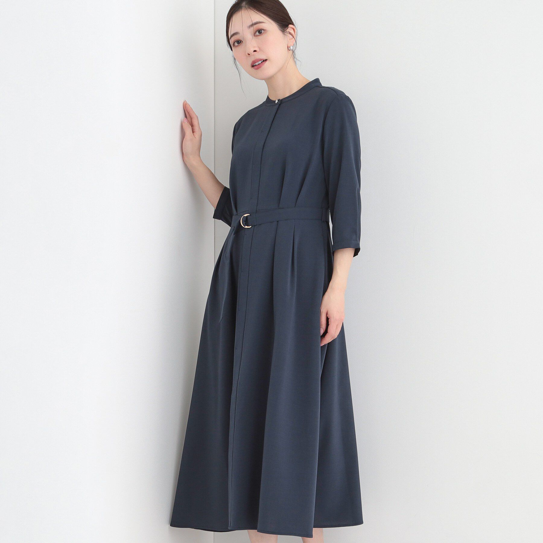 SHOO･LA･RUE「【洗濯機可/接触冷感/UV】ONOFF使える ウエストタックワンピース」|ワンピース|ネイビー(094)