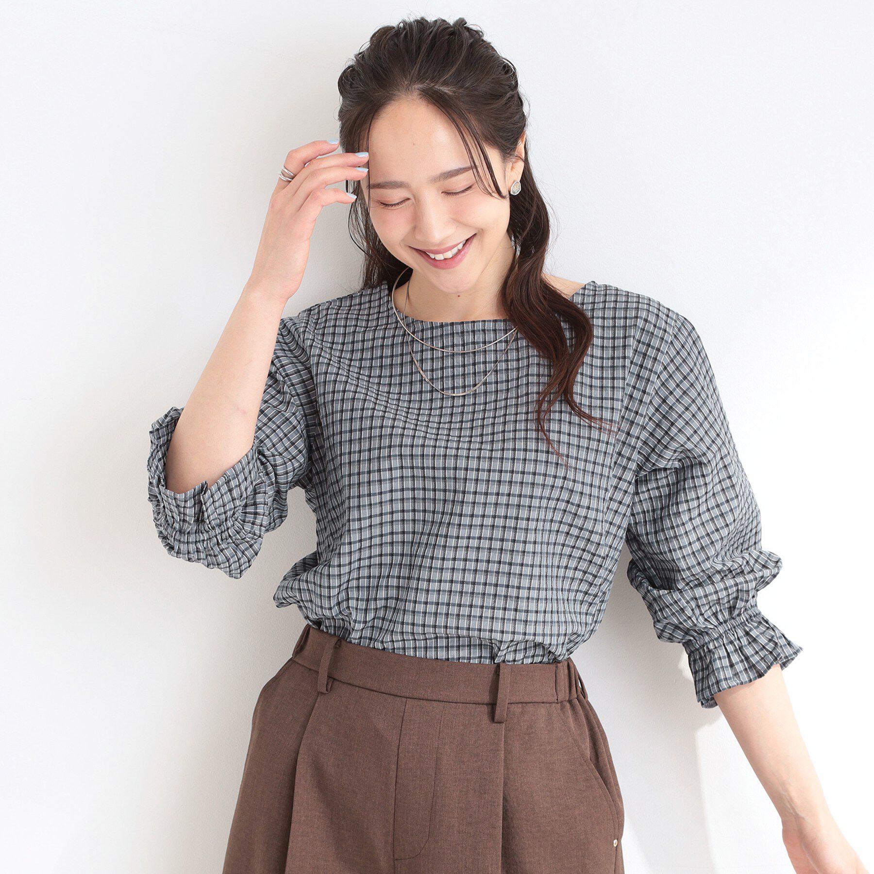 SHOO･LA･RUE「【セットアップ可/洗濯機可】上品チェックが好印象 ゆるさらサッカーブラウス」|シャツ・ブラウス|
