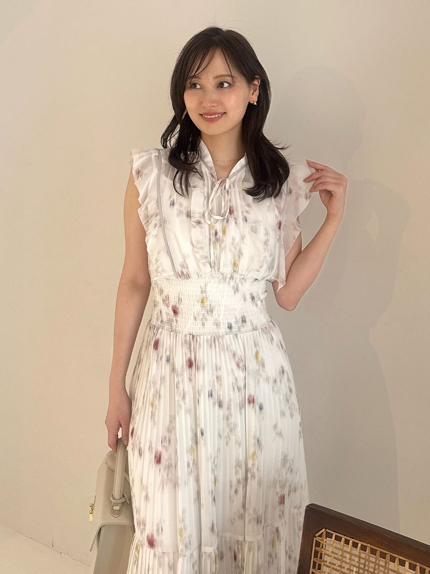 SNIDEL「【販路限定サイズあり】Sustainableフリルプリーツワンピース」|ワンピース|