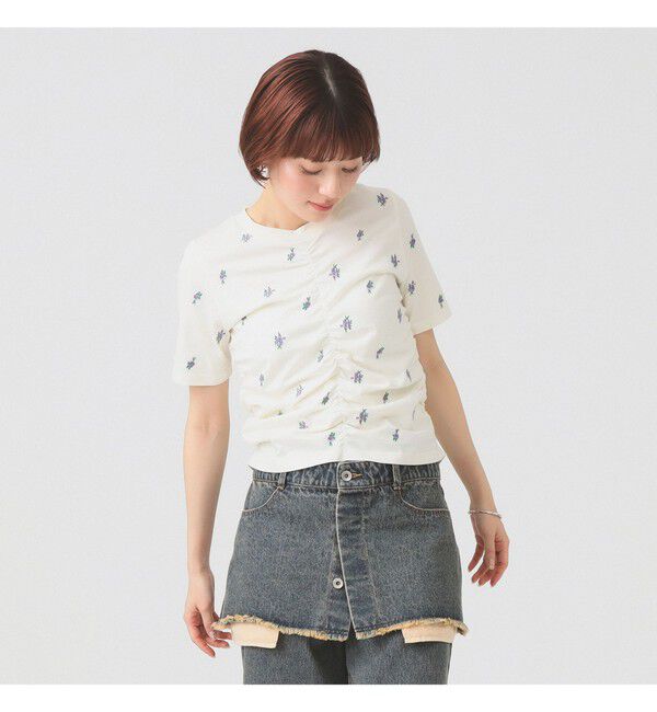 Ray BEAMS 「フラワー 刺繍 シャーリング Tシャツ　　26SS 花柄 洗える コンパクトTシャツ 」|Tシャツ・カットソー|IVORY
