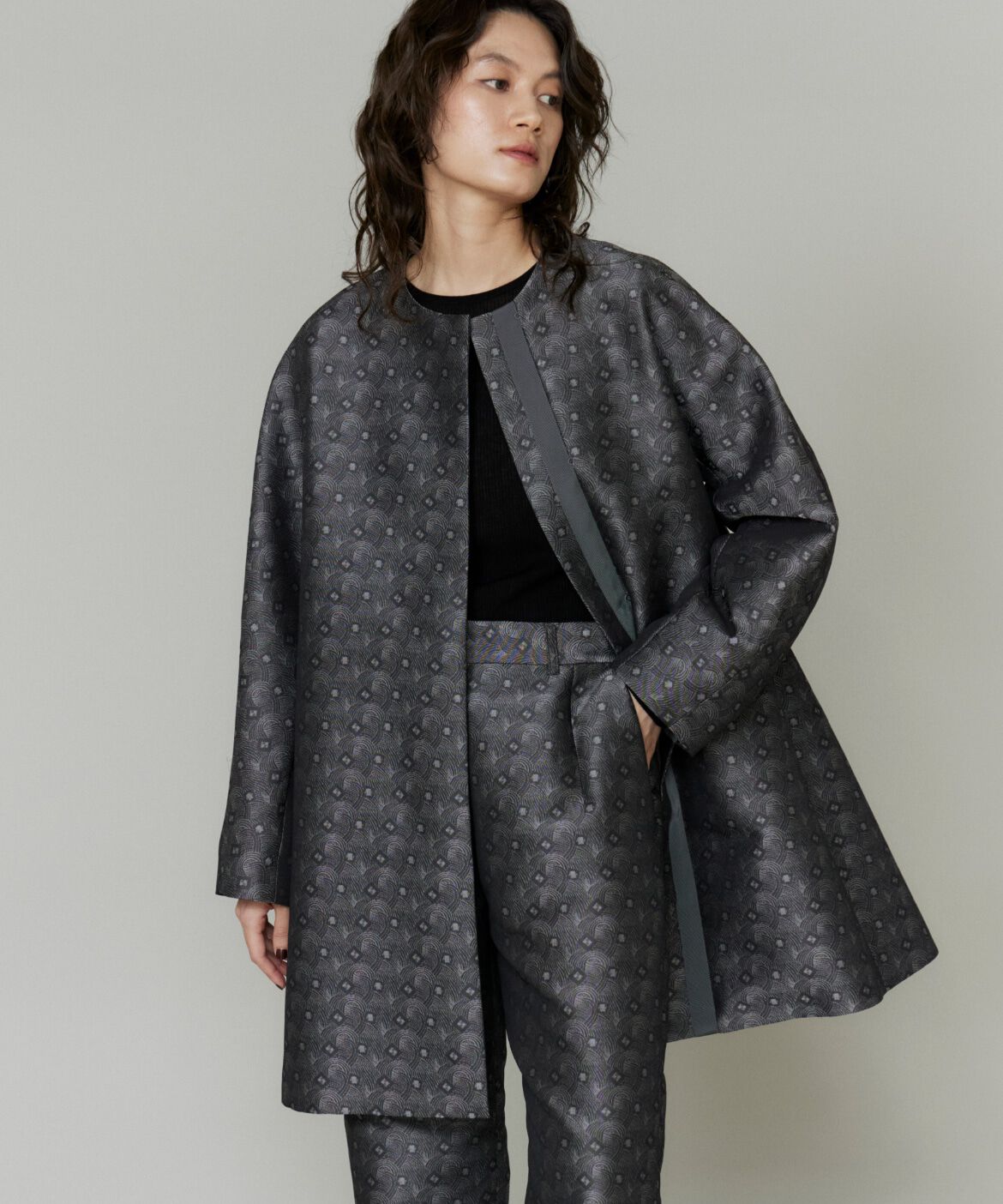 la veille by SUPERIOR CLOSET「ノーカラーAラインコート」|ピーコート|