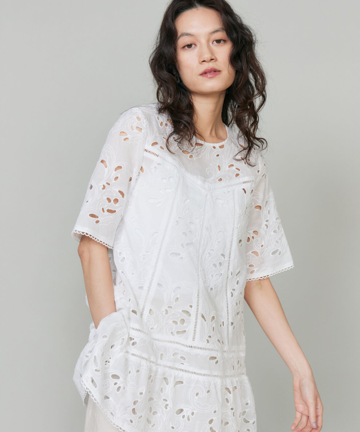 la veille by SUPERIOR CLOSET「刺繍チュニックブラウス」|シャツ・ブラウス|オフホワイト1