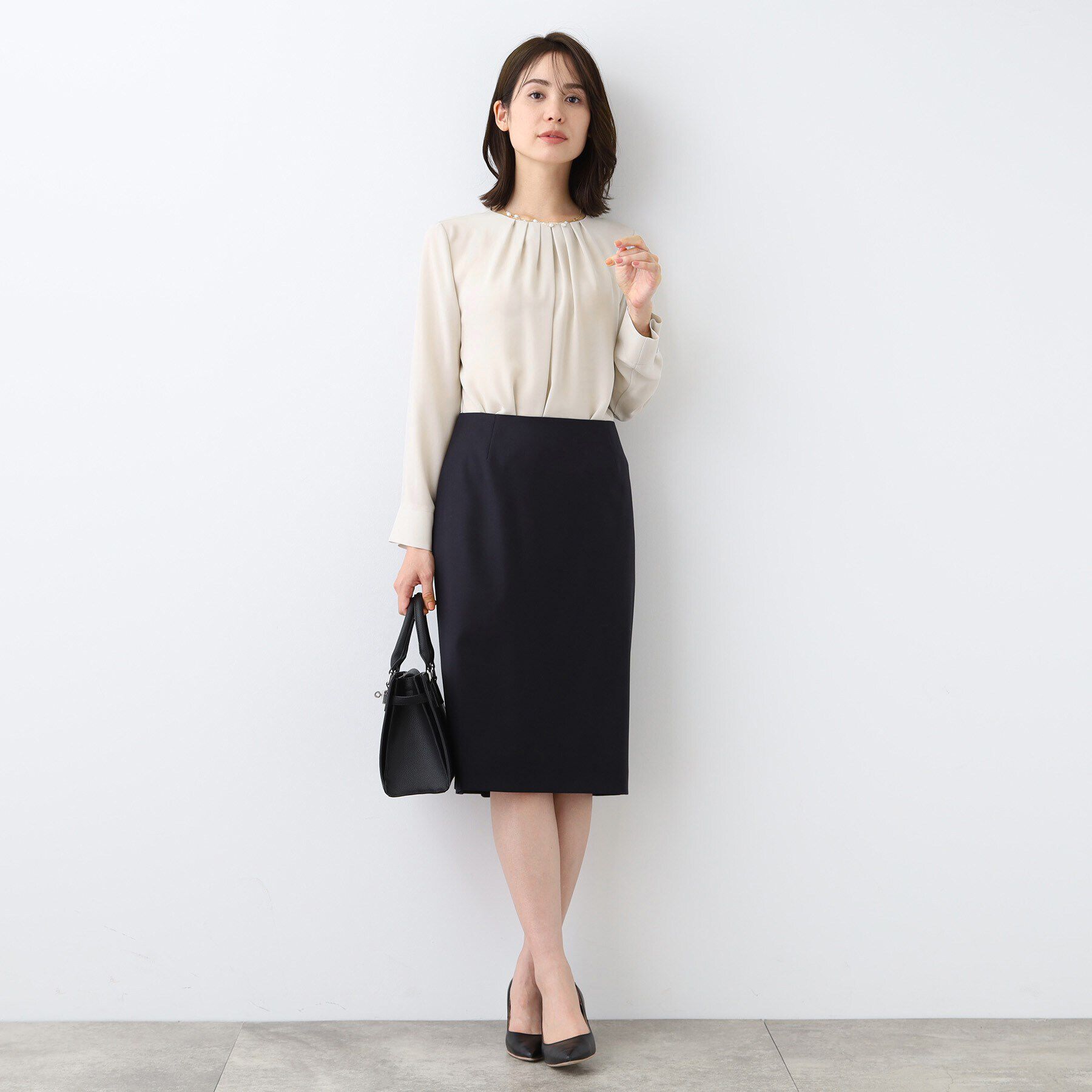 INDIVI「【日本製／トリアセテート混】タックデザインブラウス」|シャツ・ブラウス|