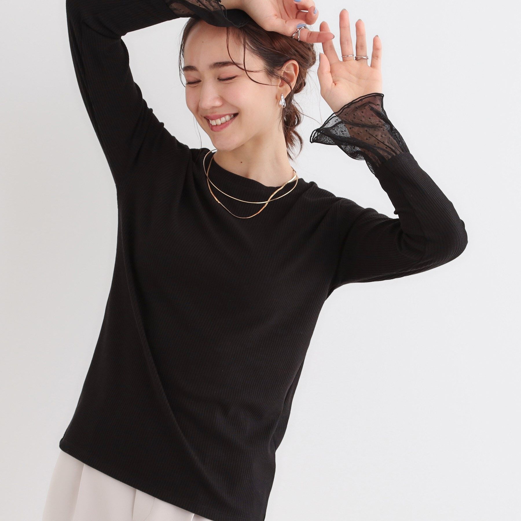 SHOO･LA･RUE「【S-LL】重ね着コーデで差をつける お袖チュールリブトップス」|Tシャツ・カットソー|ブラック(019)