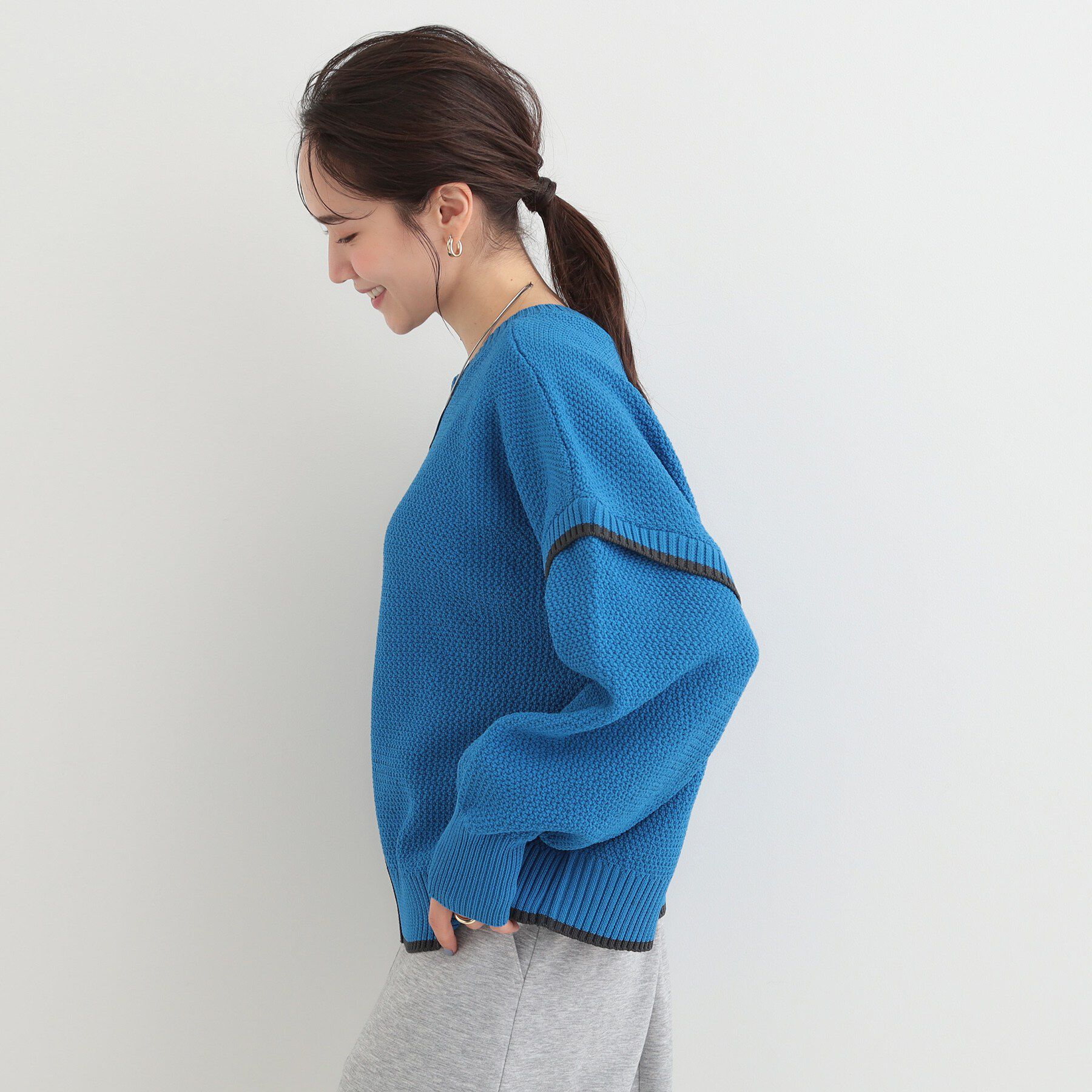 SHOO･LA･RUE「【前後2WAY/S-LL】体型カバーもこなれ見えも叶う　ふんわりお袖の配色パイピングニット」|ニット・セーター|