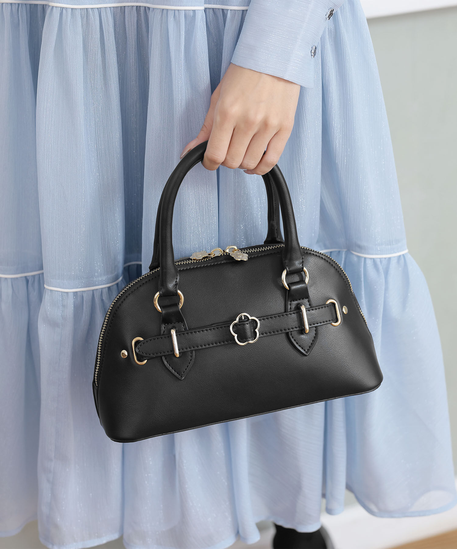 MARY QUANT「デイジーバックルベルト 2WAYショルダー」|ショルダー・メッセンジャー|ブラック