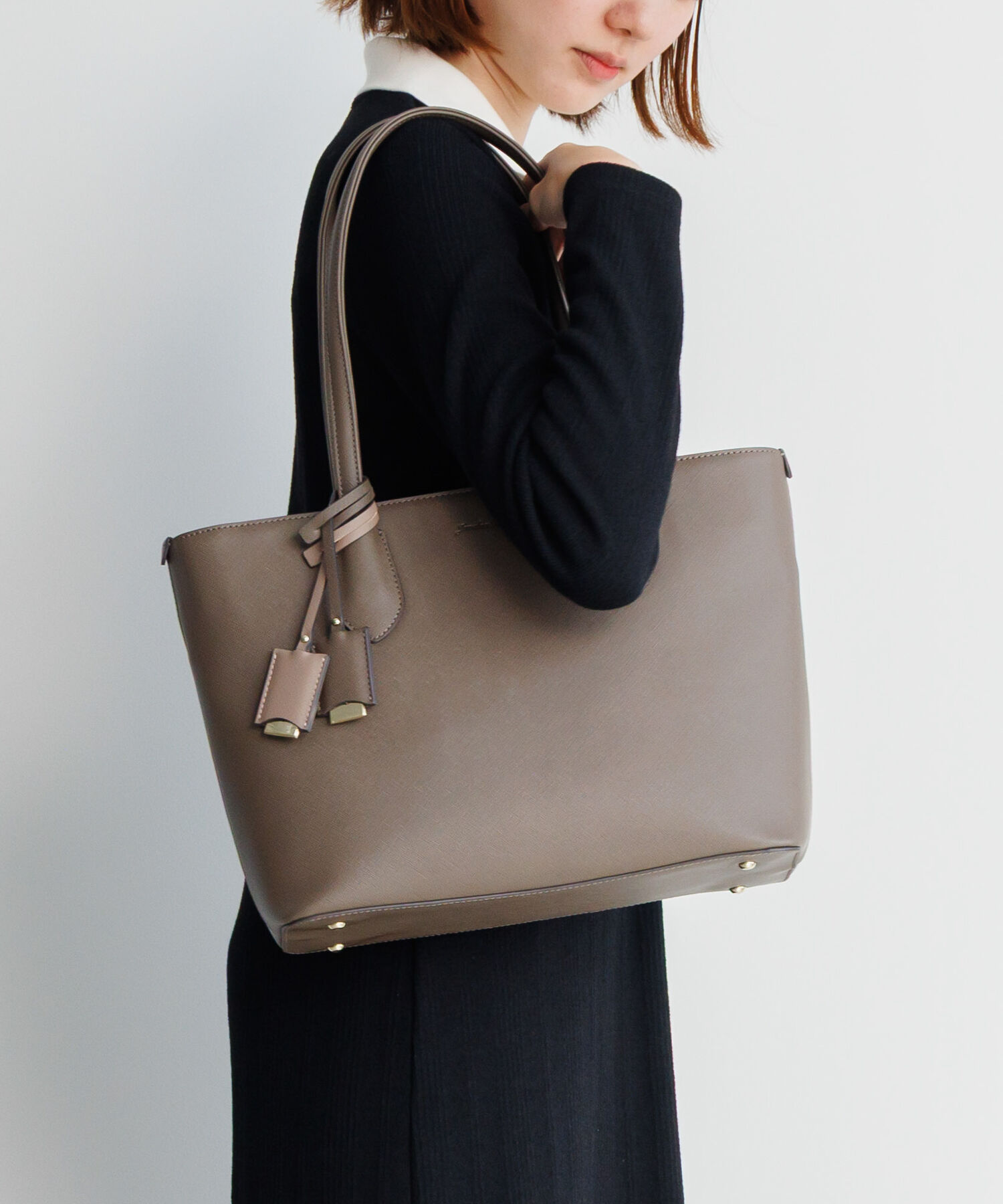 Jewelna Rose「Jewelna Rose  リタ・トートバッグ A4ジャストサイズ 16145」|トートバッグ|チャコール