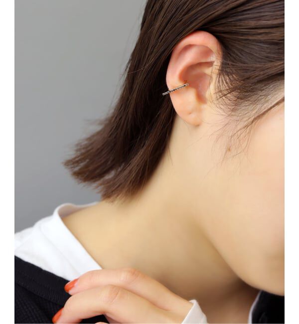 Lilas by Spick&Span「ブラックダイヤバーイヤーカフ K10（片耳）」|イヤーカフ|