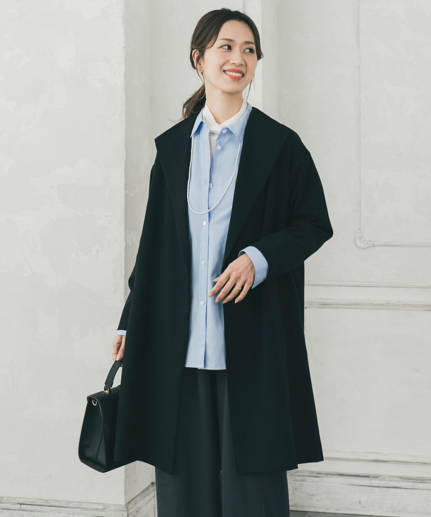 URBAN RESEARCH DOORS「『WEB限定』ダブルクロスガウンコート」|ノーカラーコート|ネイビー