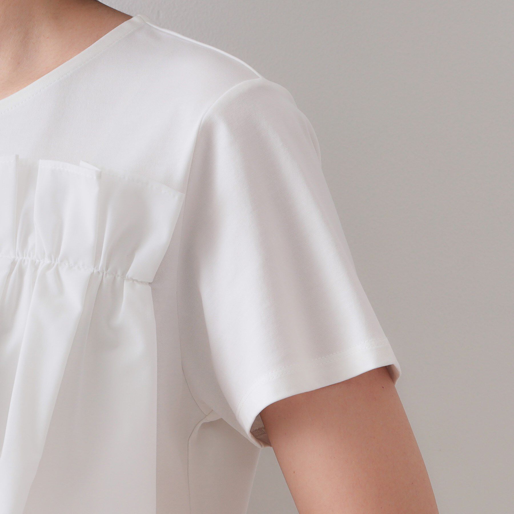 OPAQUE.CLIP「フリルドッキングペプラムトップス【接触冷感／洗濯機洗い可】」|Tシャツ・カットソー|