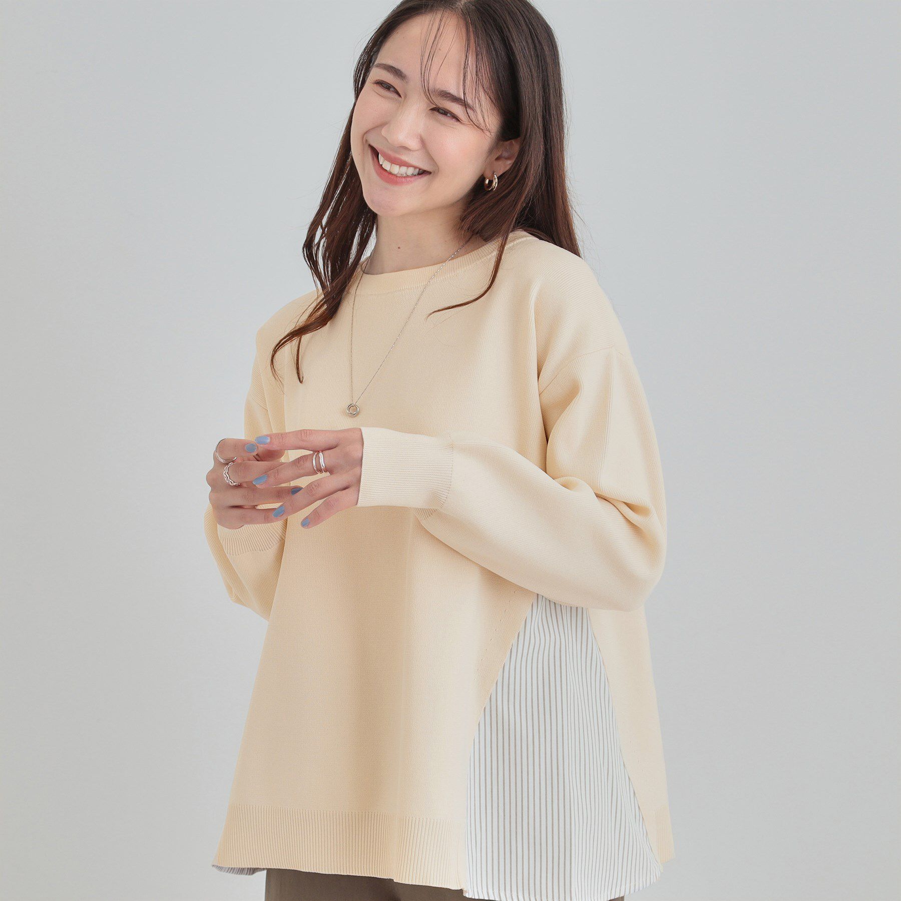 SHOO･LA･RUE「【洗濯機可/S-LL/体型カバー】横姿もきれい見え スポンディッシュ Aライントップス」|ニット・セーター|アイボリー(004)