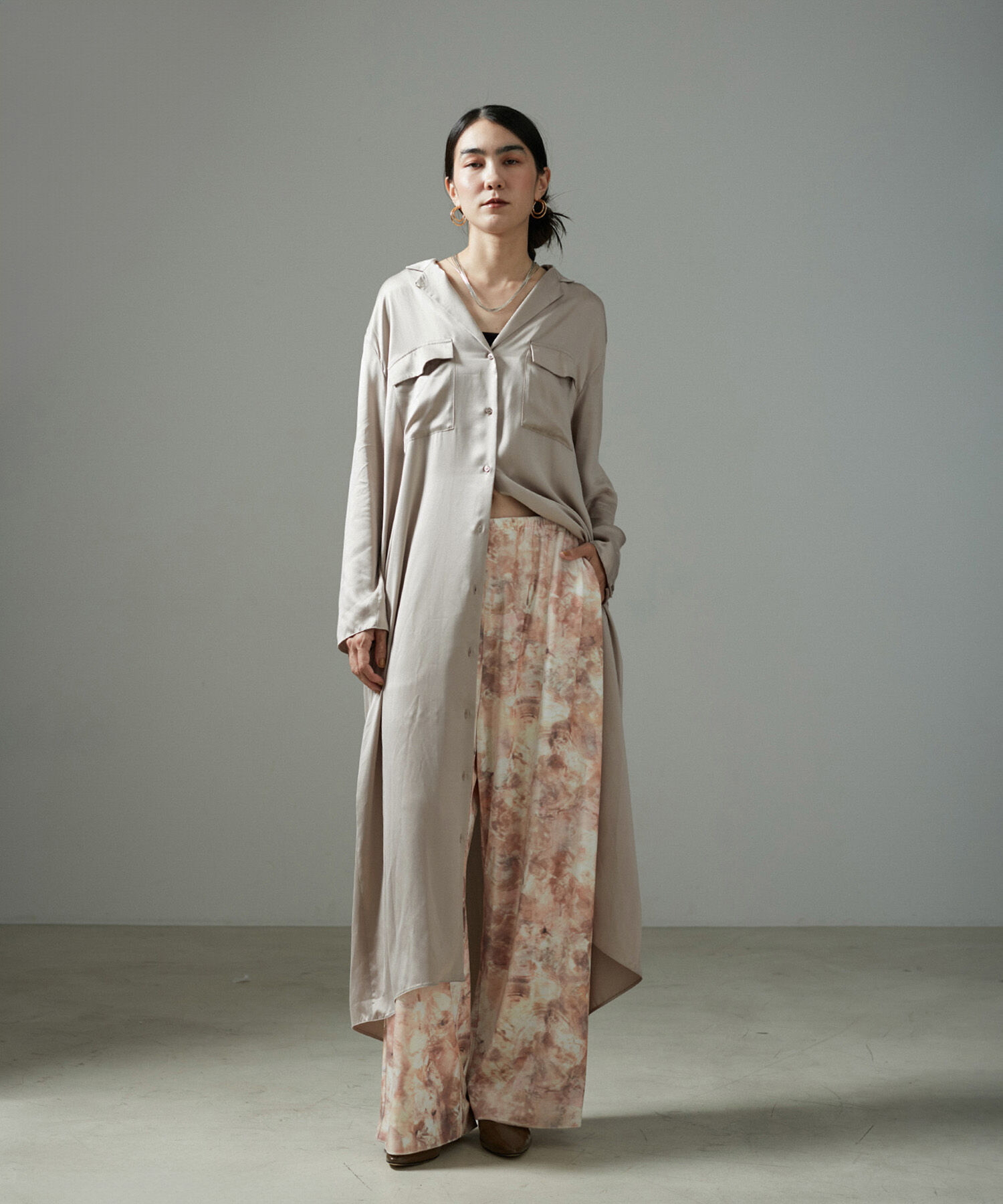 SALON adam et rope'「[24AW]GENTLE SILKシャツワンピース【セットアップ対応】」|その他|グレー系(09)