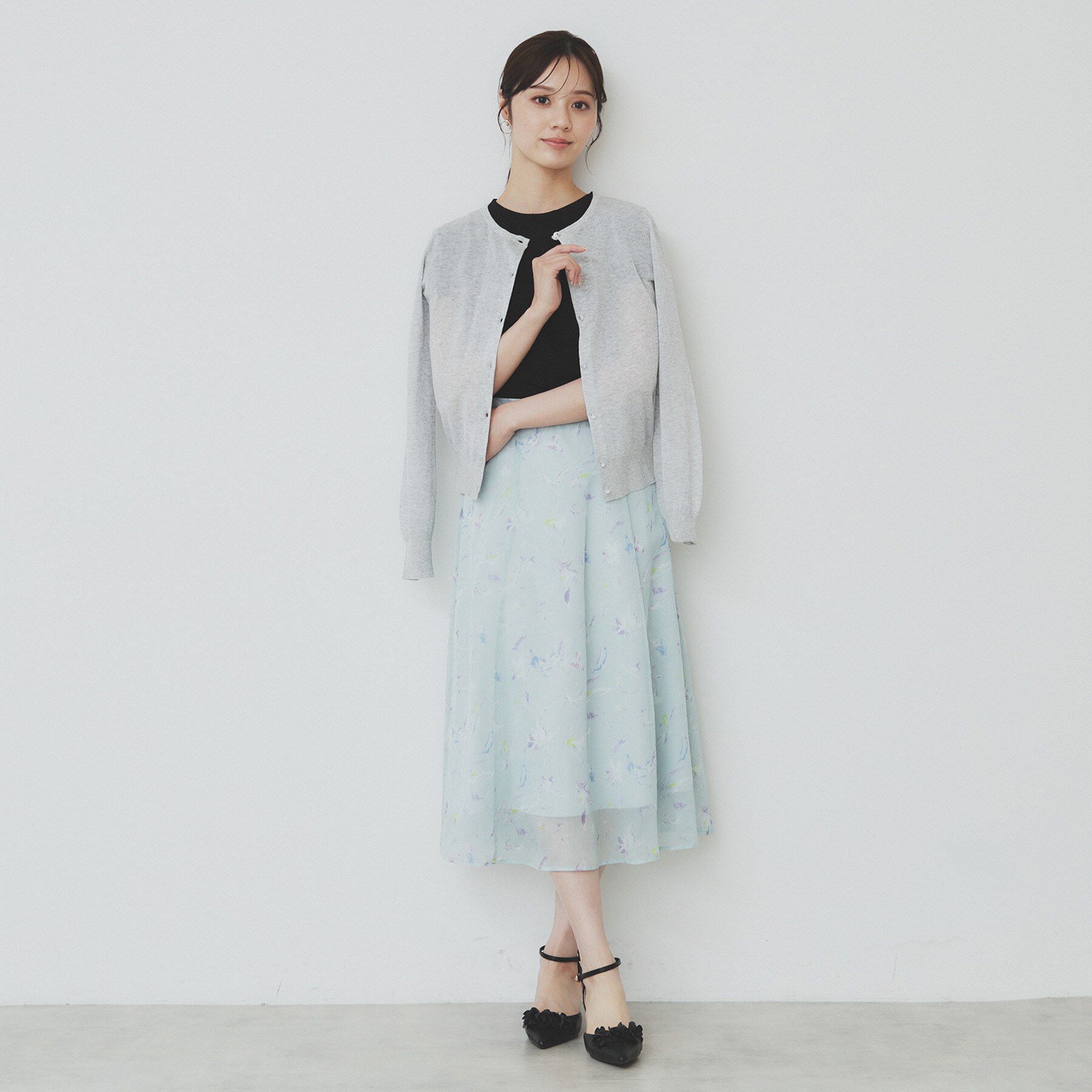 index「《6色展開／S-3Lサイズ》フラワー刺繍Tシャツ【汗ジミ防止／吸水速乾／接触冷感／UVケア／洗濯機洗」|Tシャツ・カットソー|