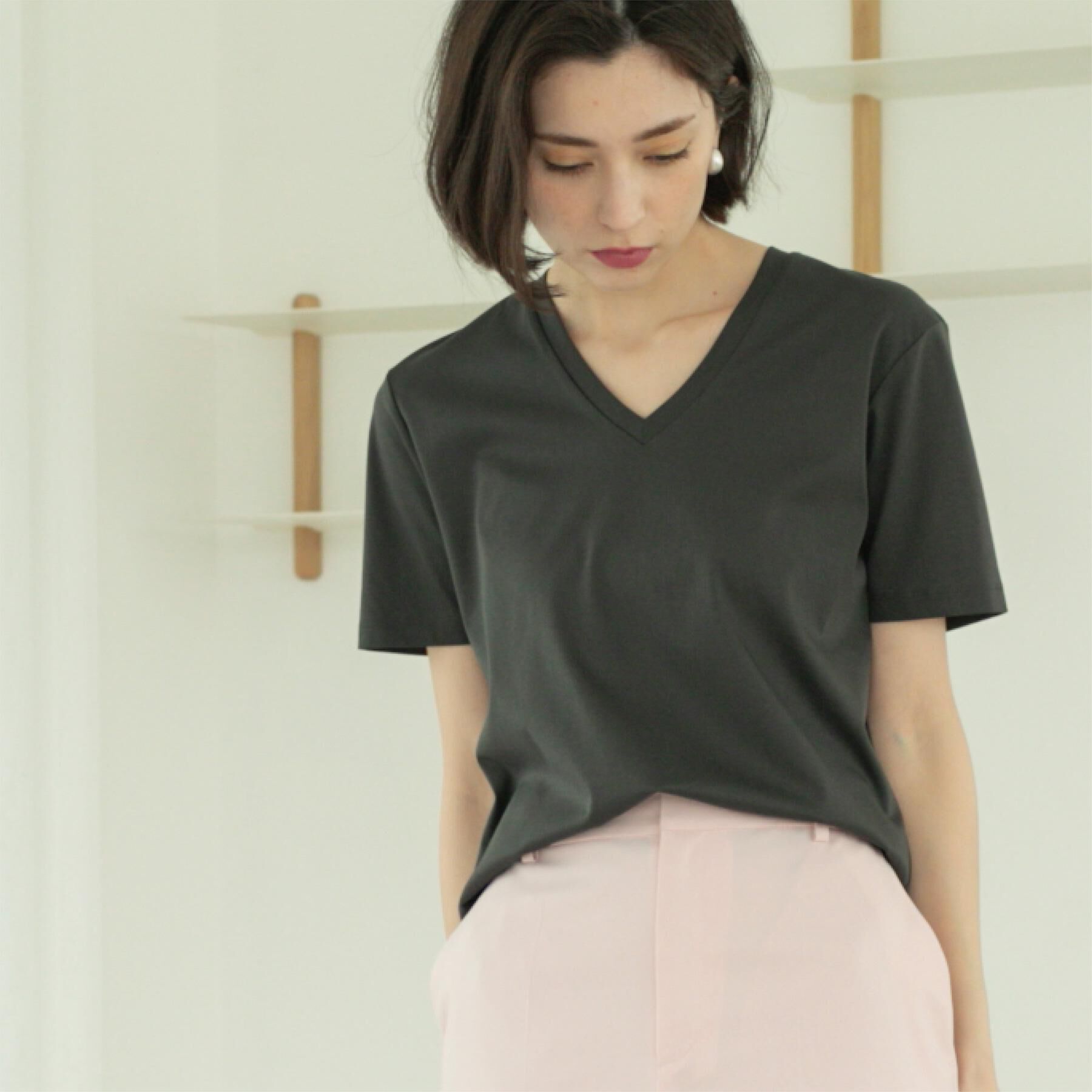 OPAQUE.CLIP「《5色展開／SS-LLサイズ》VネックベーシックTシャツ【接触冷感／洗濯機洗い可】」|Tシャツ・カットソー|