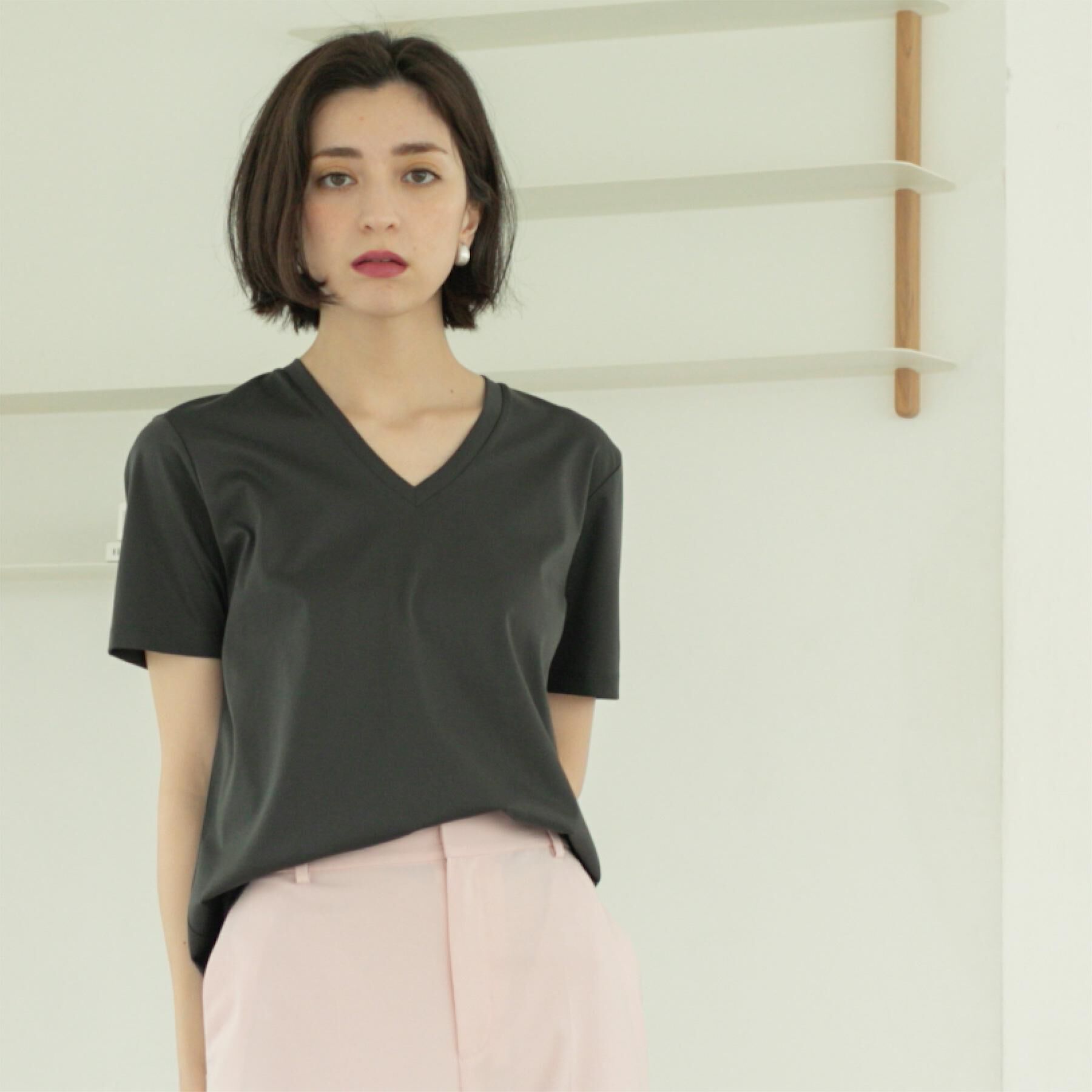 OPAQUE.CLIP「《5色展開／SS-LLサイズ》VネックベーシックTシャツ【接触冷感／洗濯機洗い可】」|Tシャツ・カットソー|