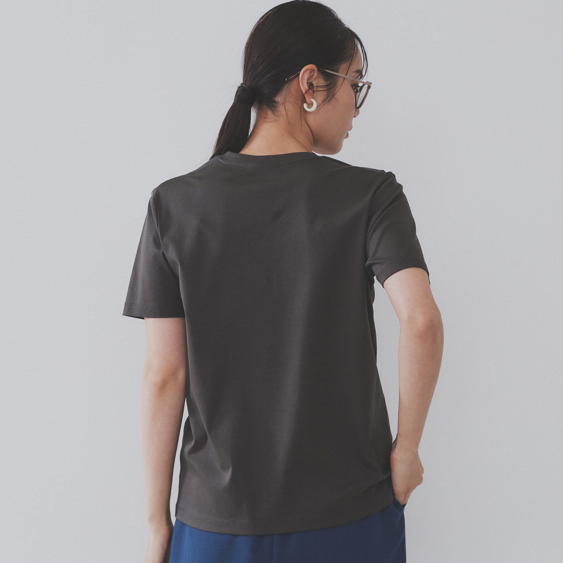 OPAQUE.CLIP「《5色展開／SS-LLサイズ》VネックベーシックTシャツ【接触冷感／洗濯機洗い可】」|Tシャツ・カットソー|