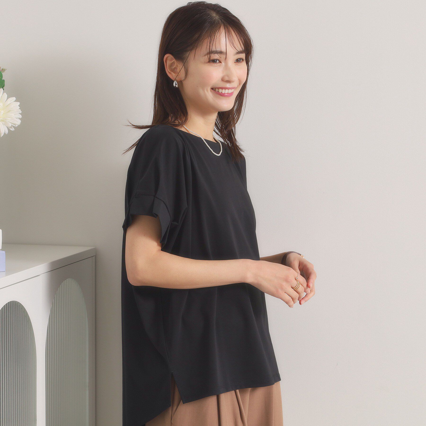 ITS&rsquo;DEMO「【汗染み防止／接触冷感／UVケア／毛玉防止】袖口タックトップス」|Tシャツ・カットソー|