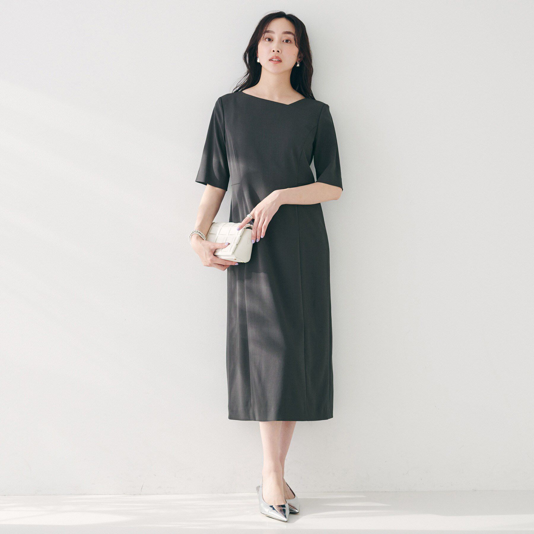 UNTITLED「【きれいめ/上品/夏ワンピ】アシメネックワンピース」|ワンピース|