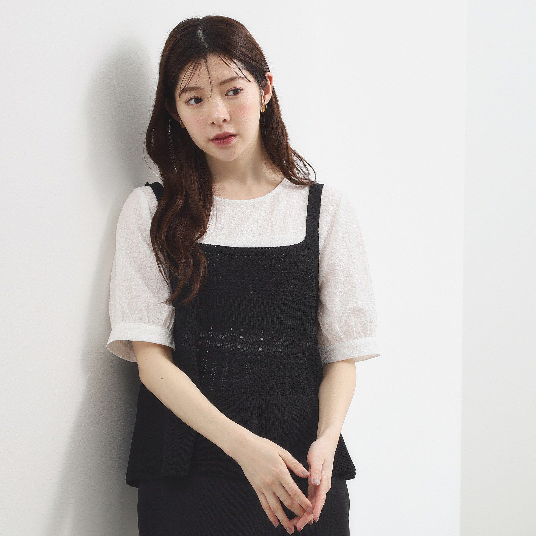 grove「【2点SET】着るだけで完成、透かし編みニットビスチェ&times;ブラウス」|その他|ブラック(019)