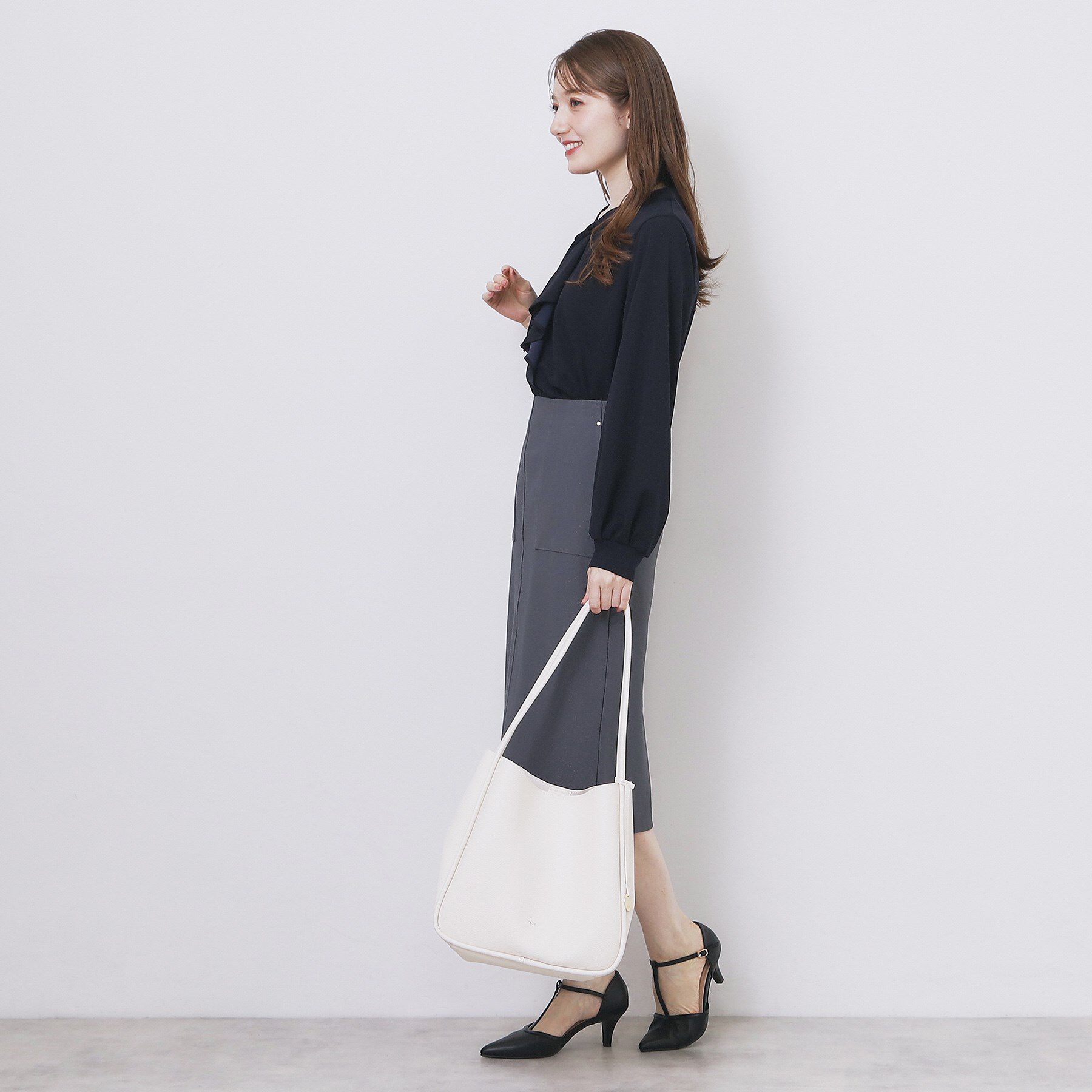 index「ボウタイフリルトップス【洗濯機OK／ストレッチ／イージーアイロン／防シワ】《S～3L》」|Tシャツ・カットソー|