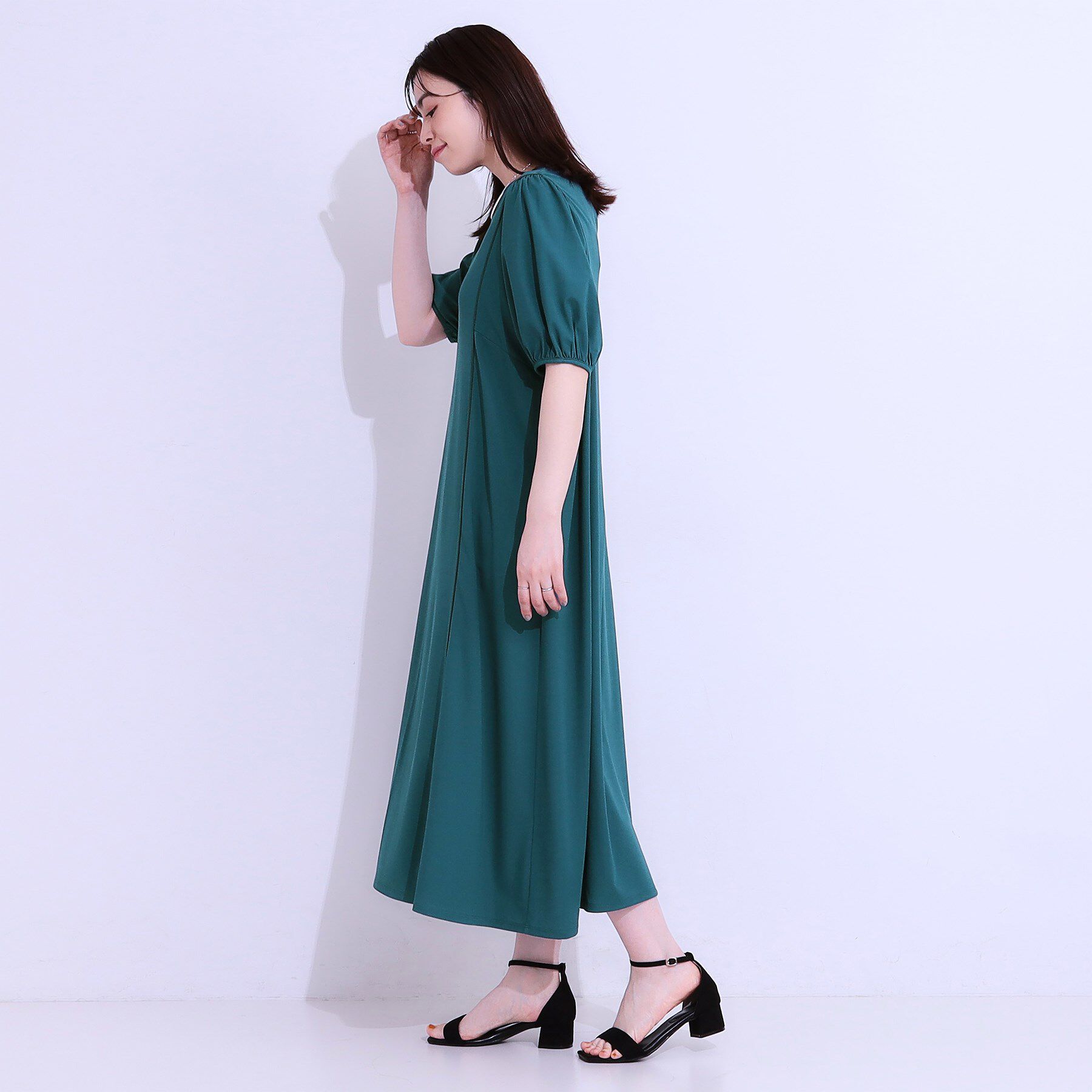 SHOO･LA･RUE「【ひんやり/S-LL】微配色ラインですっきり見え 大人のためのワンピース」|ワンピース|