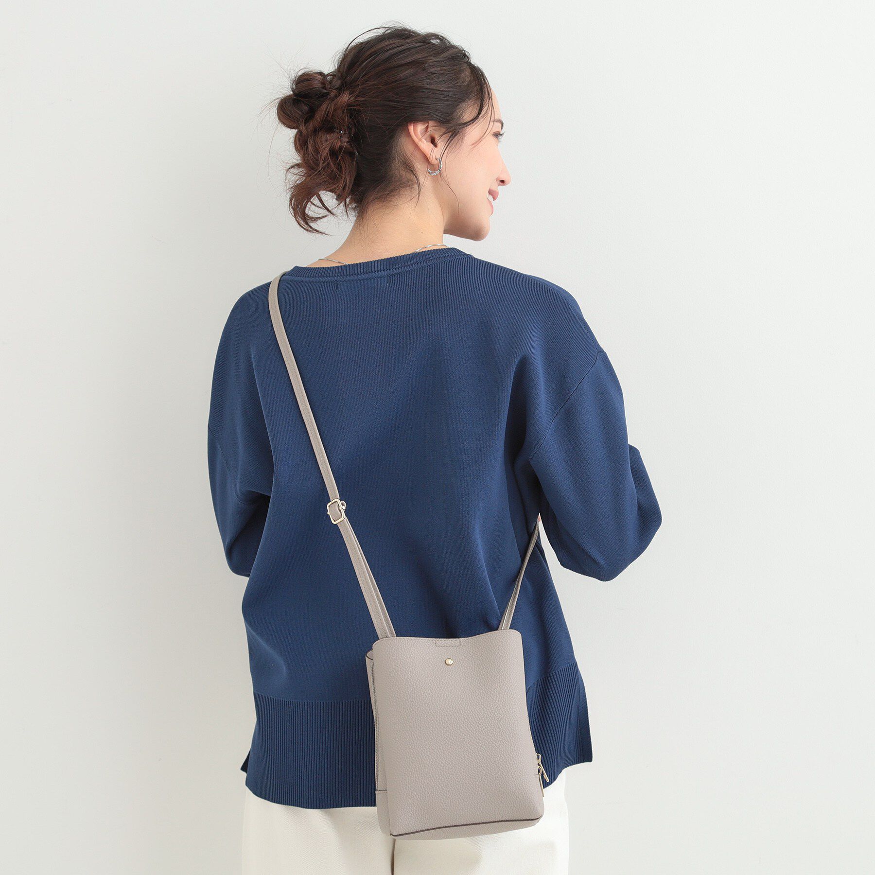 SHOO･LA･RUE「【軽量】見た目よりもたっぷり入る ふわっと軽い3層ショルダー」|ショルダー・メッセンジャー|