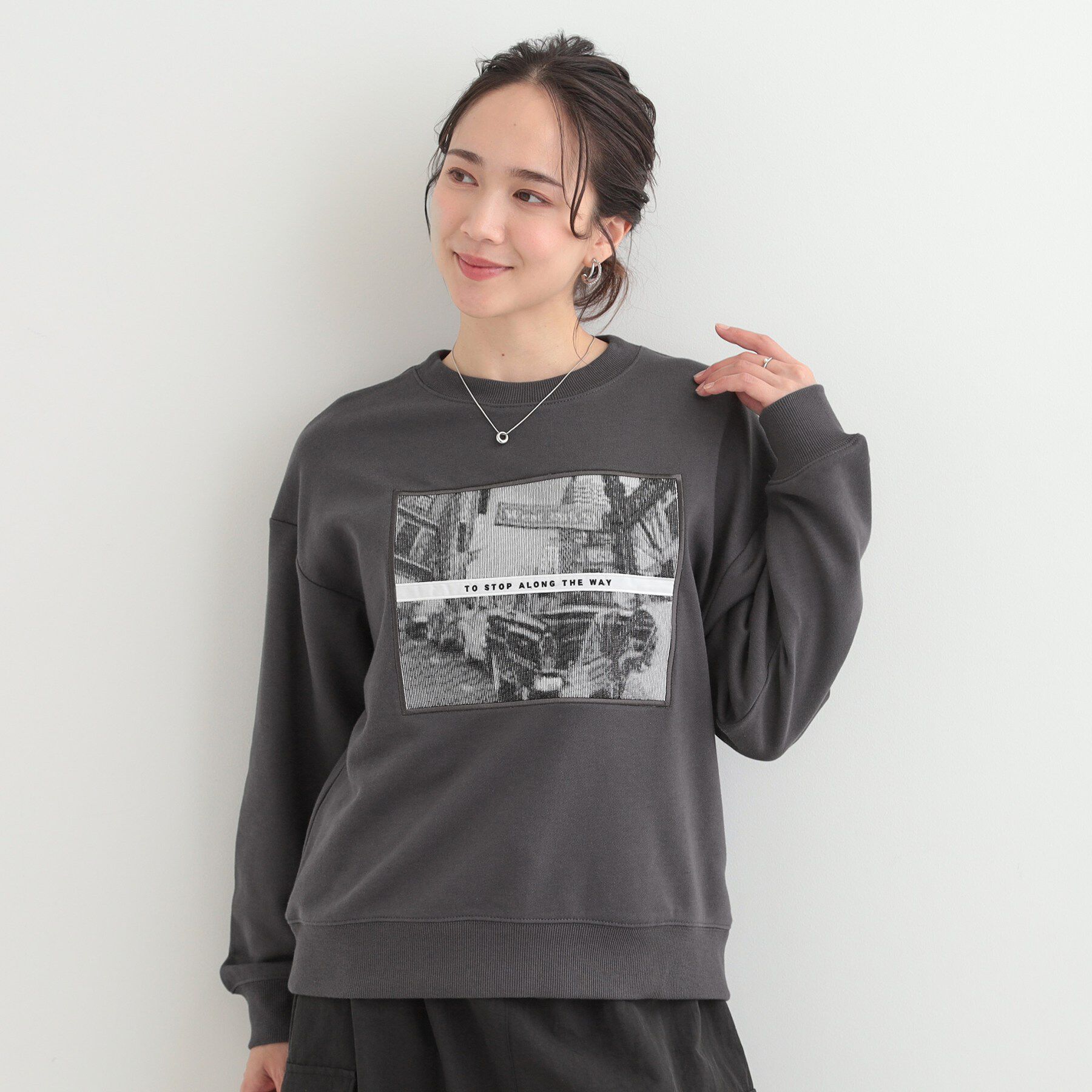 SHOO･LA･RUE「【S-LL】カジュアルすぎない大人のフォト刺繍裏毛スウェット」|パーカー|