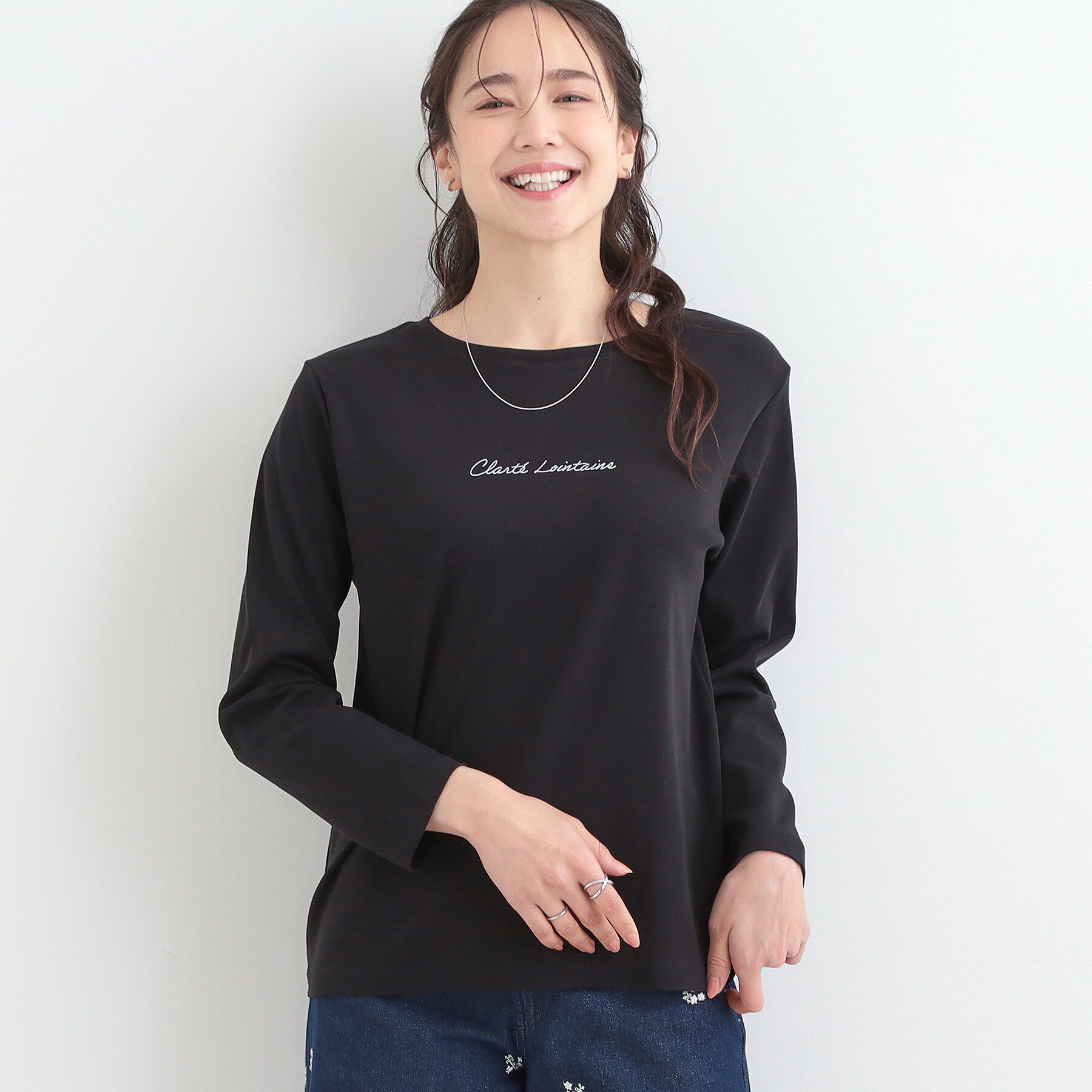 SHOO･LA･RUE「【ひんやり/UV/抗菌防臭】小さめロゴの大人スムースロンT」|Tシャツ・カットソー|