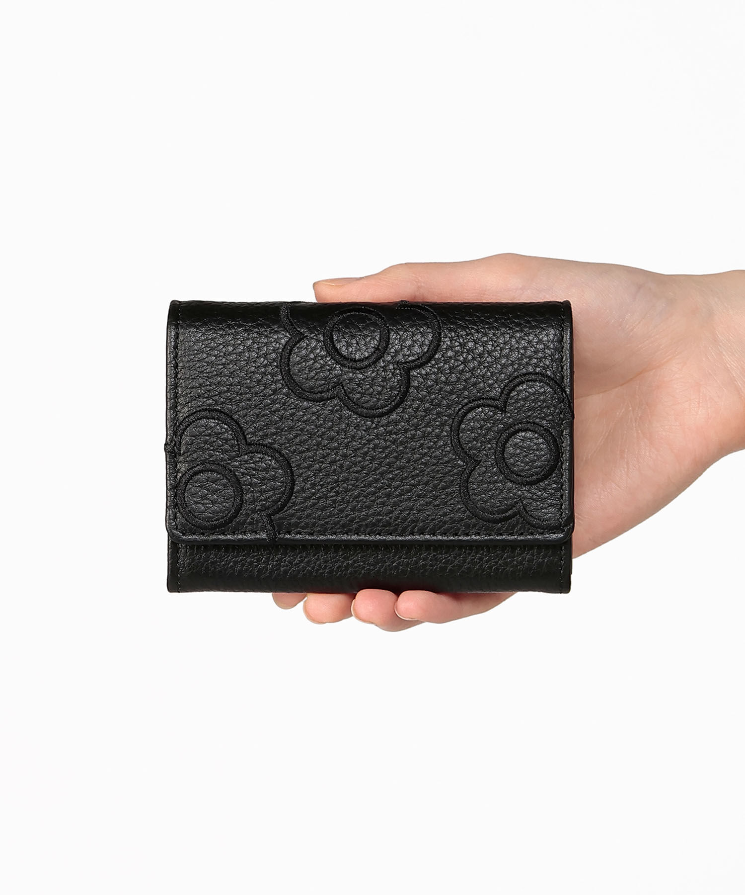 MARY QUANT「エンブロデイジーライン カードケース」|名刺入れ・カードケース|ブラック