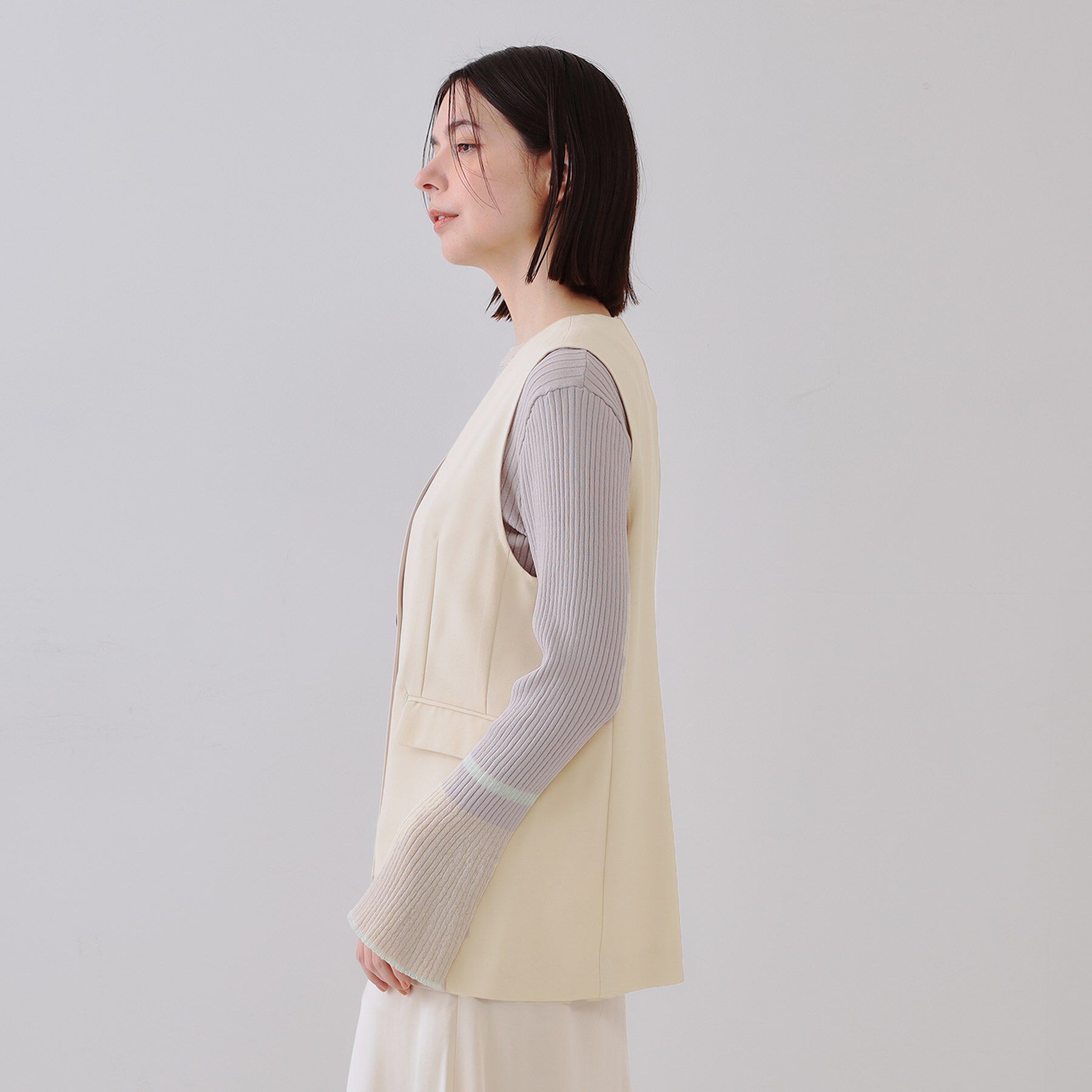 OPAQUE.CLIP「ノーカラーVネックジレ／セットアップ対応【洗濯機洗い可】」|ベスト・ジレ|