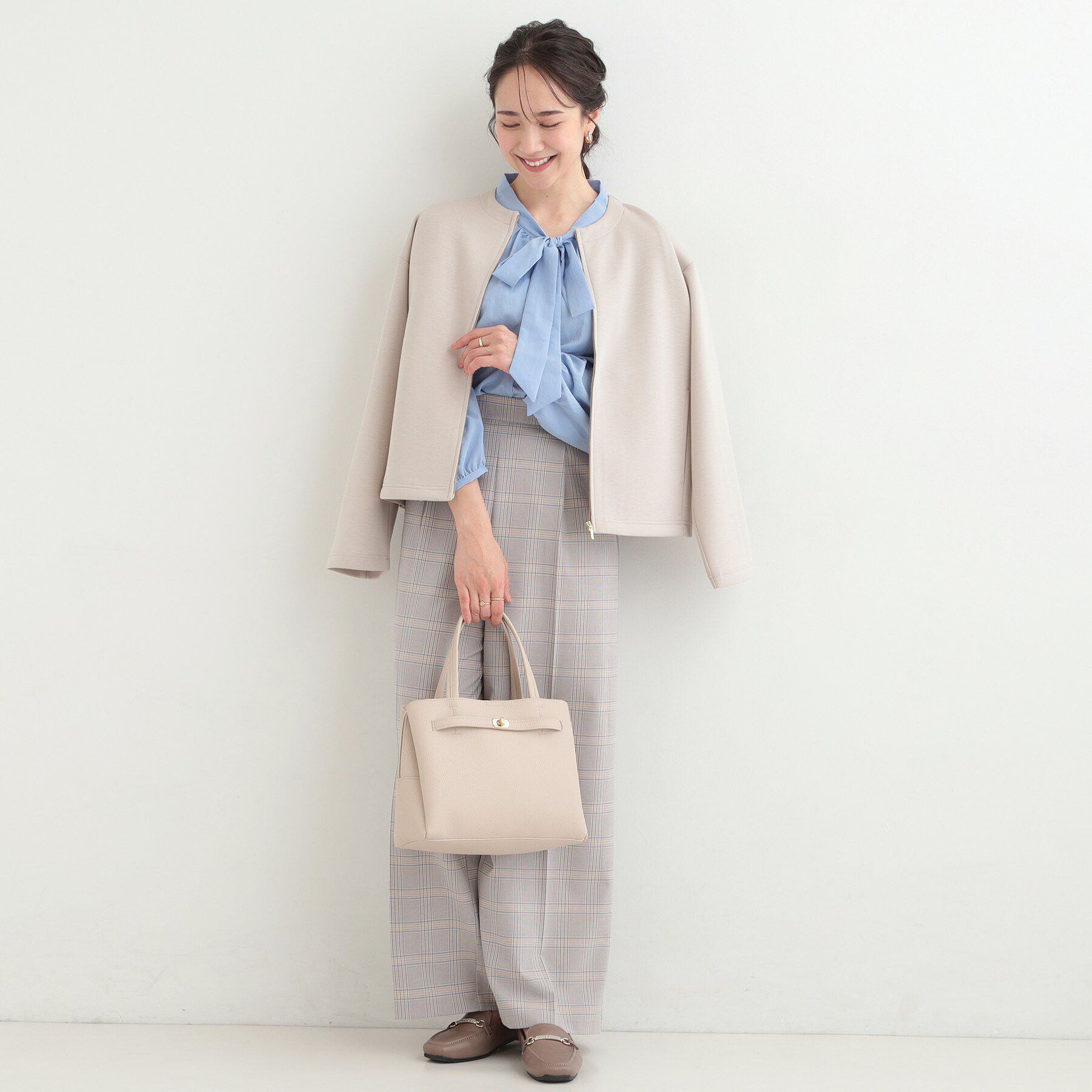 SHOO･LA･RUE「【セットアップ可/S-LL/なめらかタッチ】大人のきれいめスタイルに ノーカラージップブルゾン」|ブルゾン・スタジャン|