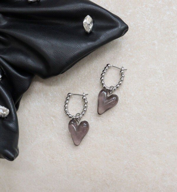 fredy emue「ボールフープ&times;クリアハートピアス」|ピアス|ブラック