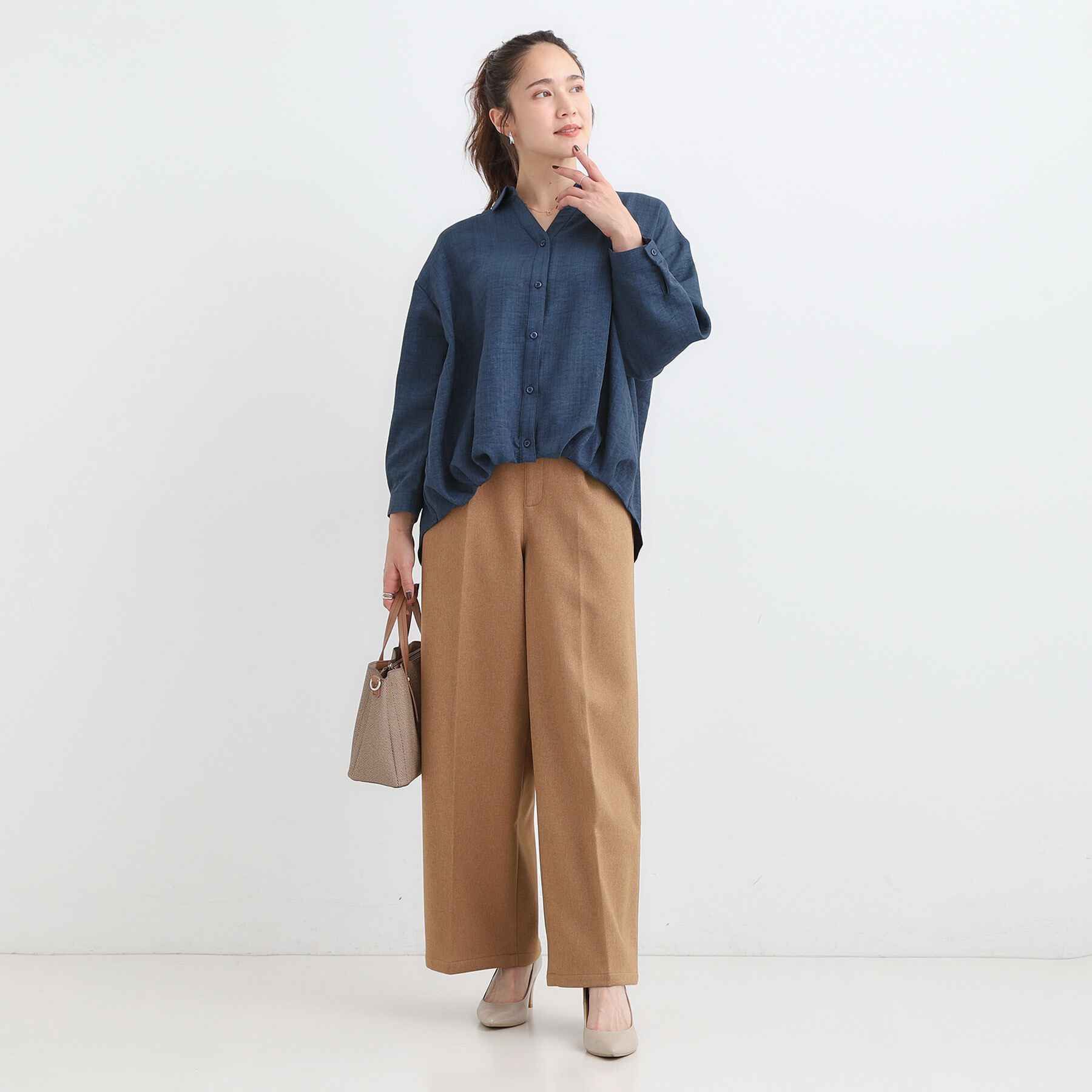 SHOO･LA･RUE「【S-LL】インせず着られる デニムライク前開きブラウス」|シャツ・ブラウス|