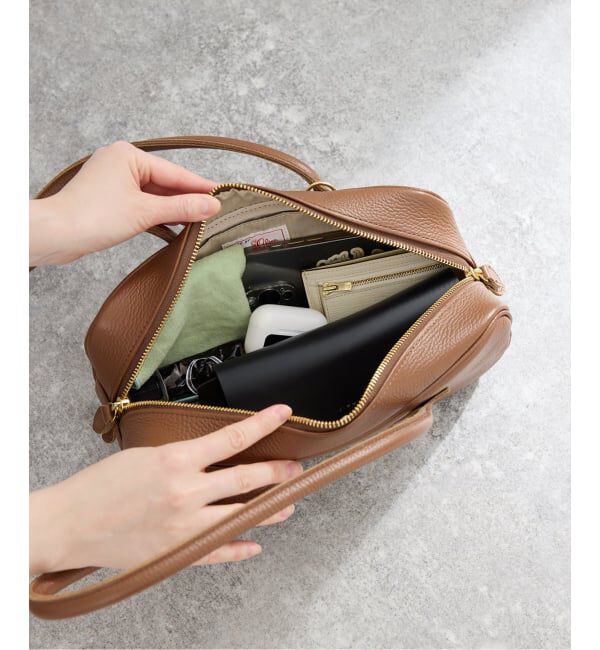 IENA「《WEB/一部店舗限定》YOUNG&OLSEN EMBOSSED LEATHER STUDENT S バッグ YO2601-GD005」|ボストンバッグ|
