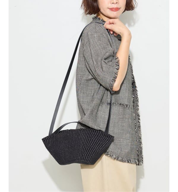 journal standard L'essage「【INES BRESSAND】SMALL GOUSSE：ショルダーバッグ」|ショルダー・メッセンジャー|ブラック