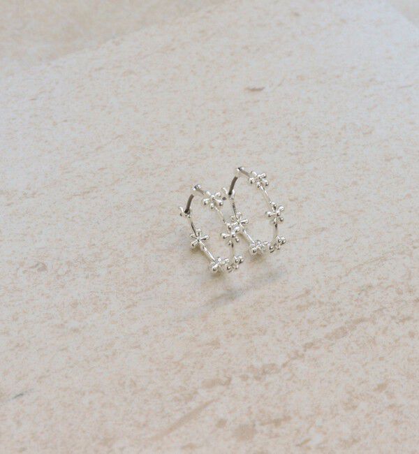 fredy emue「5輪花リングピアス」|ピアス|