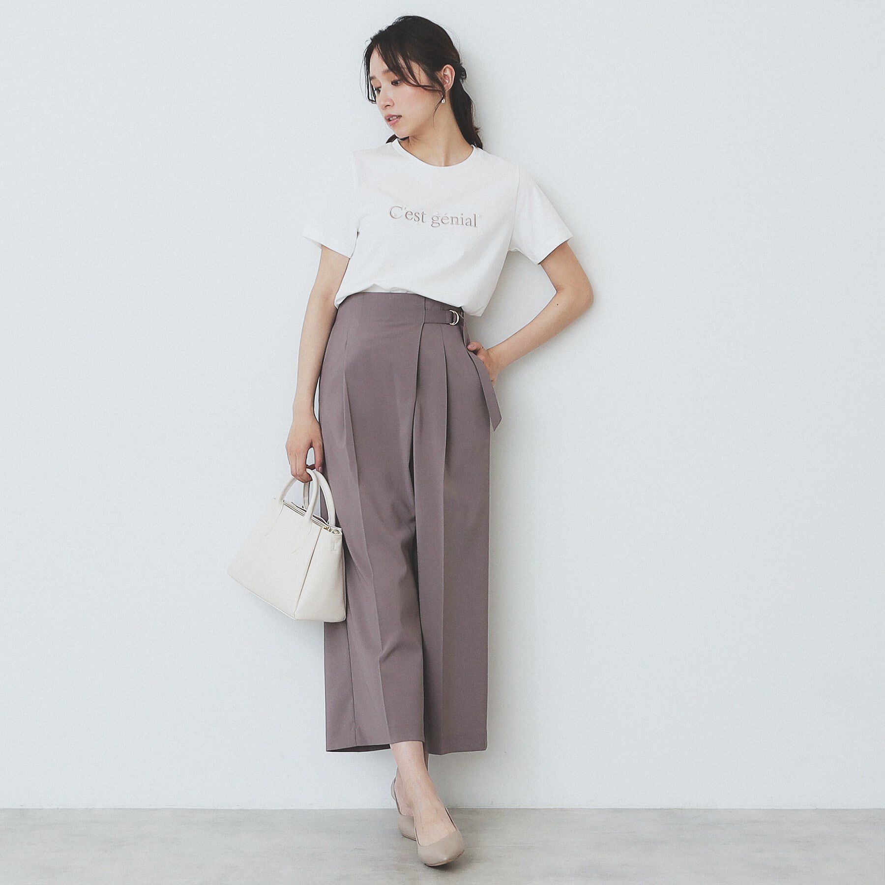 index「パール調刺繍ロゴTシャツ【汗ジミ防止／吸水速乾／接触冷感／UVケア／洗濯機洗い可】」|Tシャツ・カットソー|